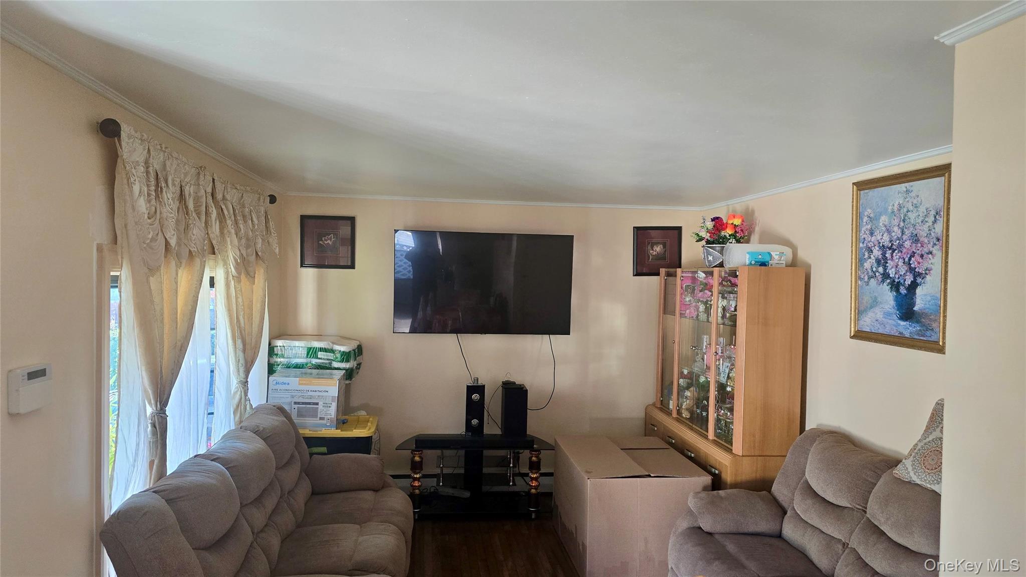 31 Perry Street, Brentwood, NY 11717