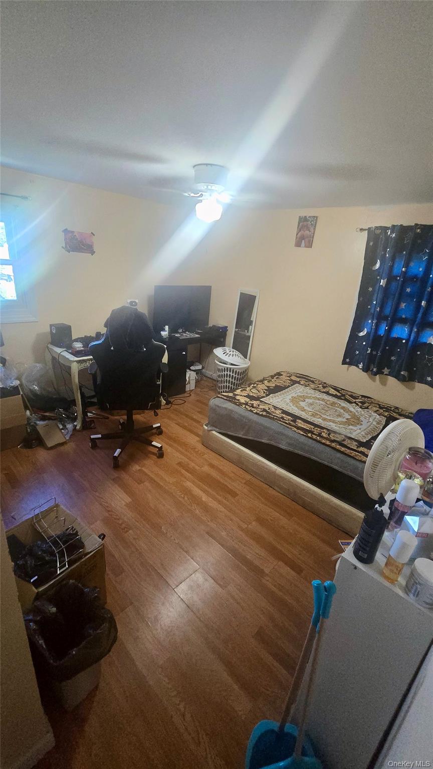 31 Perry Street, Brentwood, NY 11717