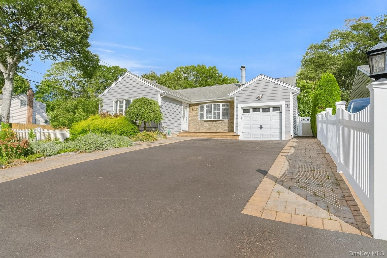 178 Melville Road, South Huntington, NY 11746