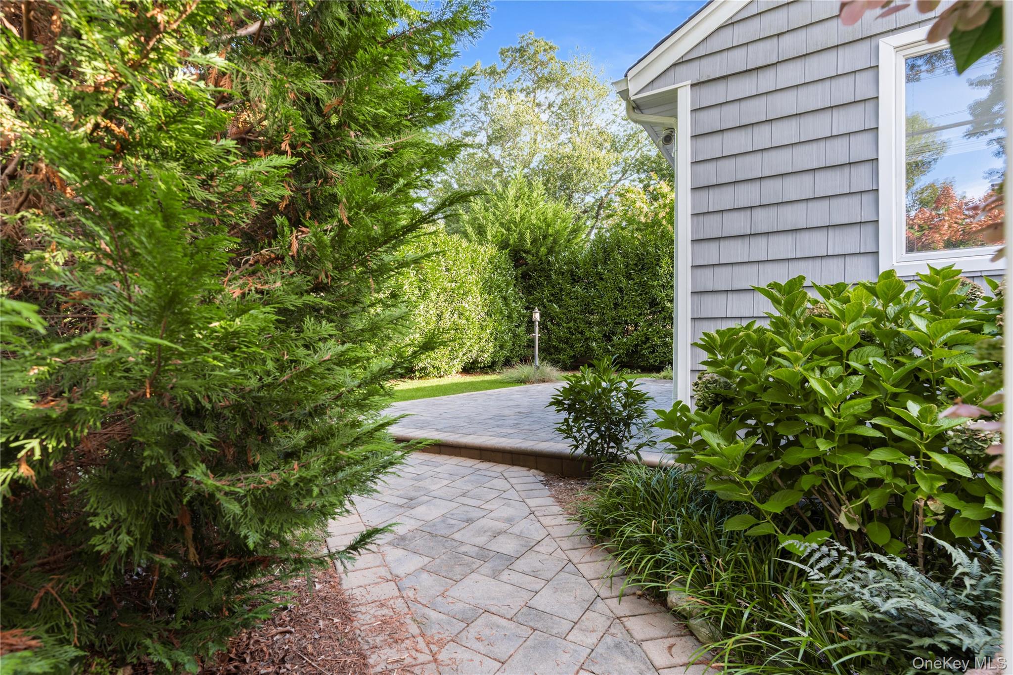 178 Melville Road, South Huntington, NY 11746