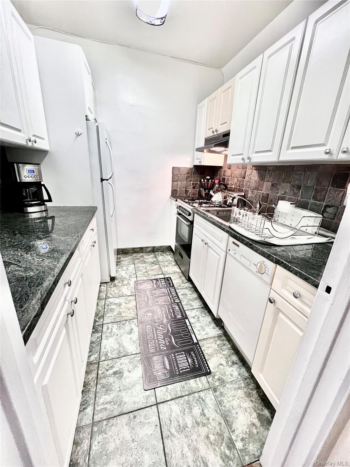 162-01 Powell Cove Boulevard # 1M, Beechhurst, NY 11357