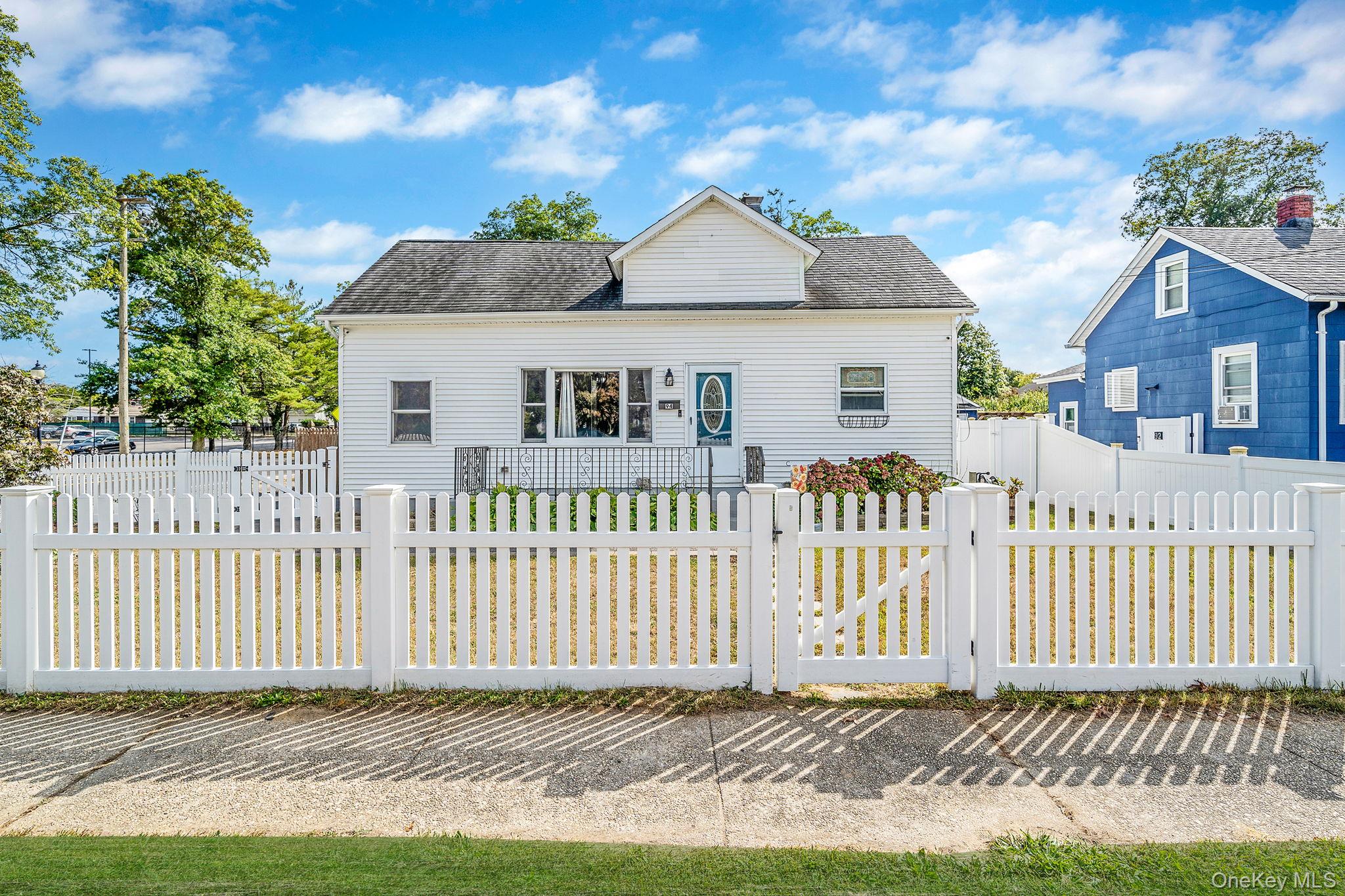 94 Richard Avenue, Islip Terrace, NY 11752