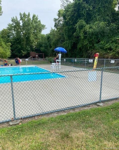 1506 Cortland Drive # 15F, Newburgh, NY 12550