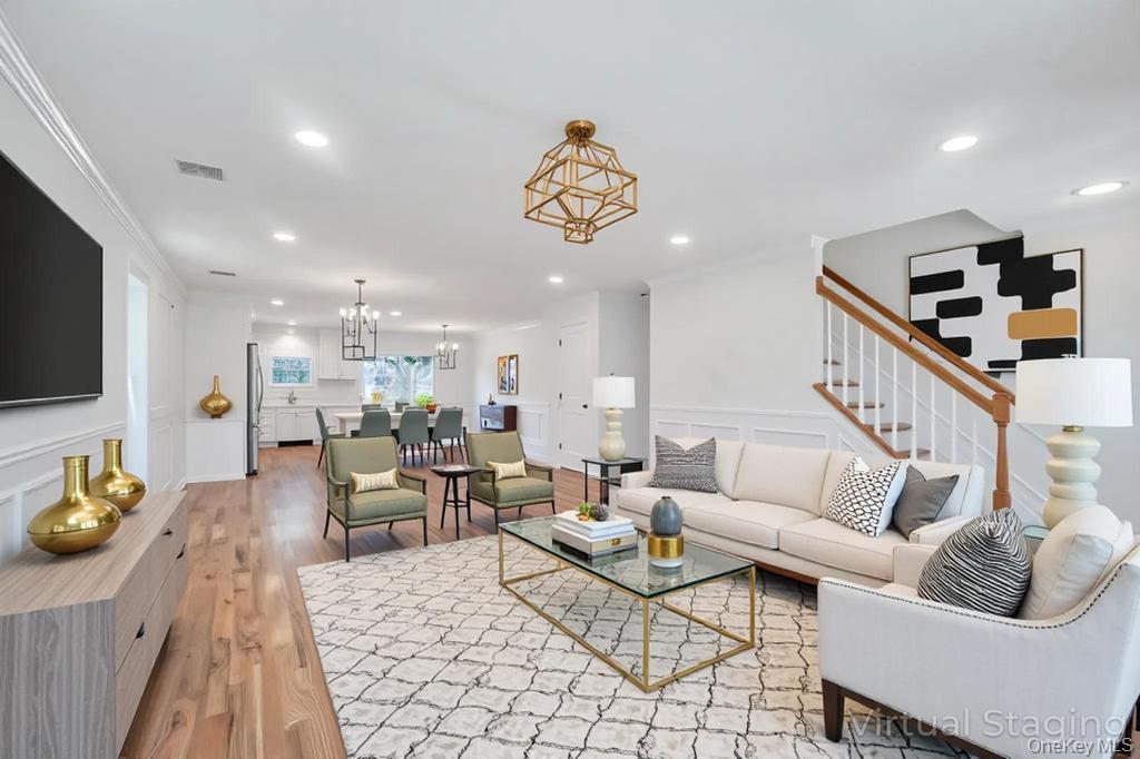 33 Rosemont Avenue, Farmingville, NY 11738