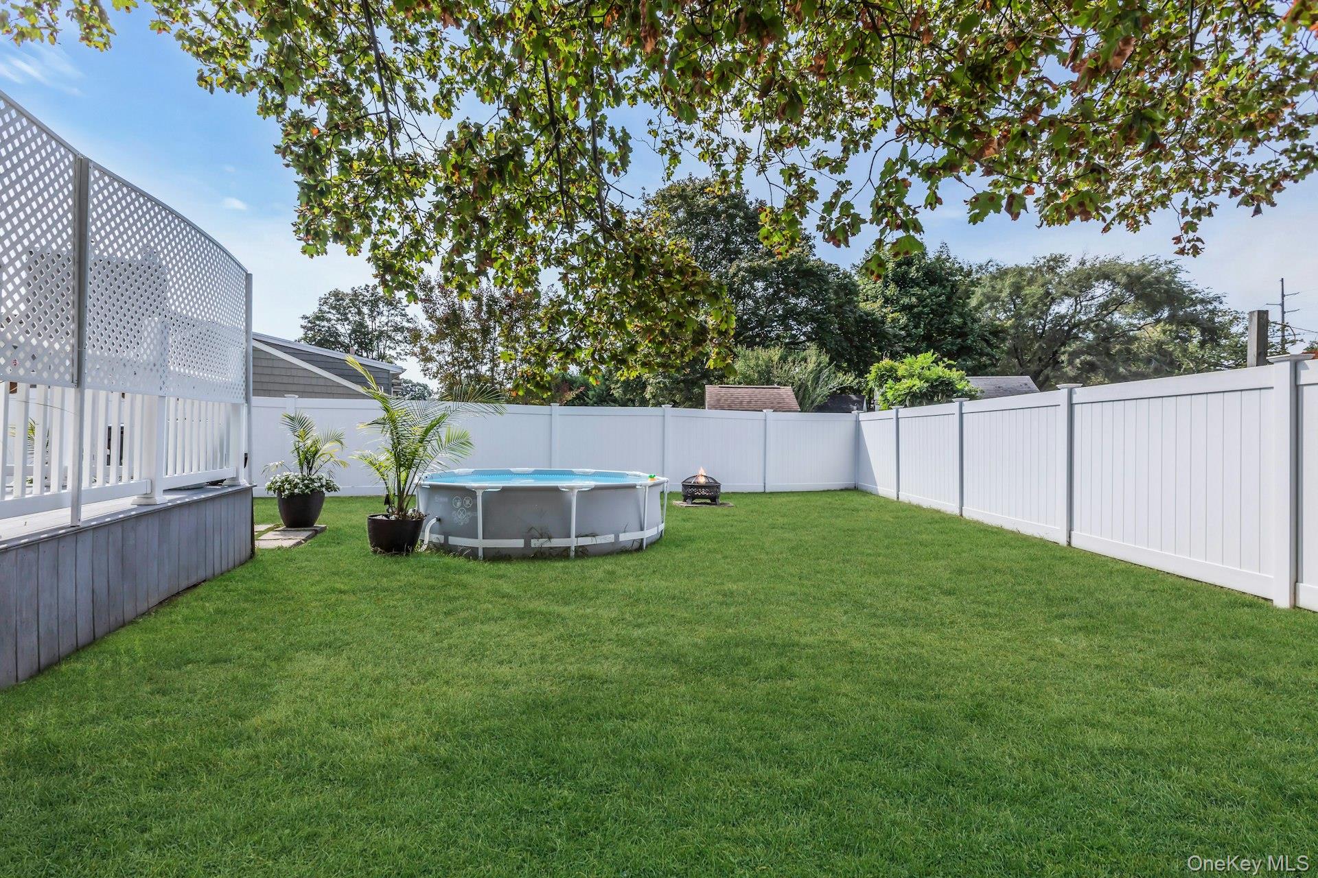 72 Nehring Avenue, Babylon, NY 11702