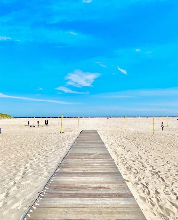 72 Nehring Avenue, Babylon, NY 11702