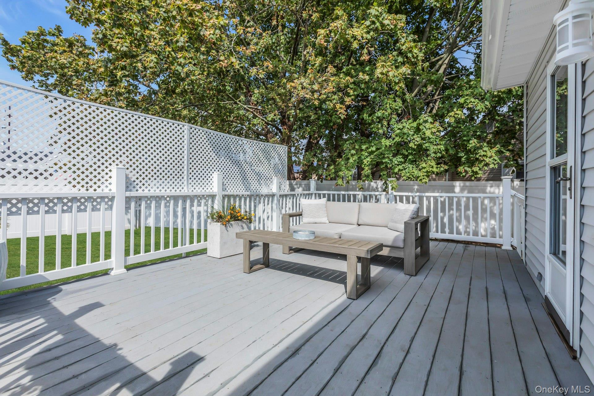 72 Nehring Avenue, Babylon, NY 11702