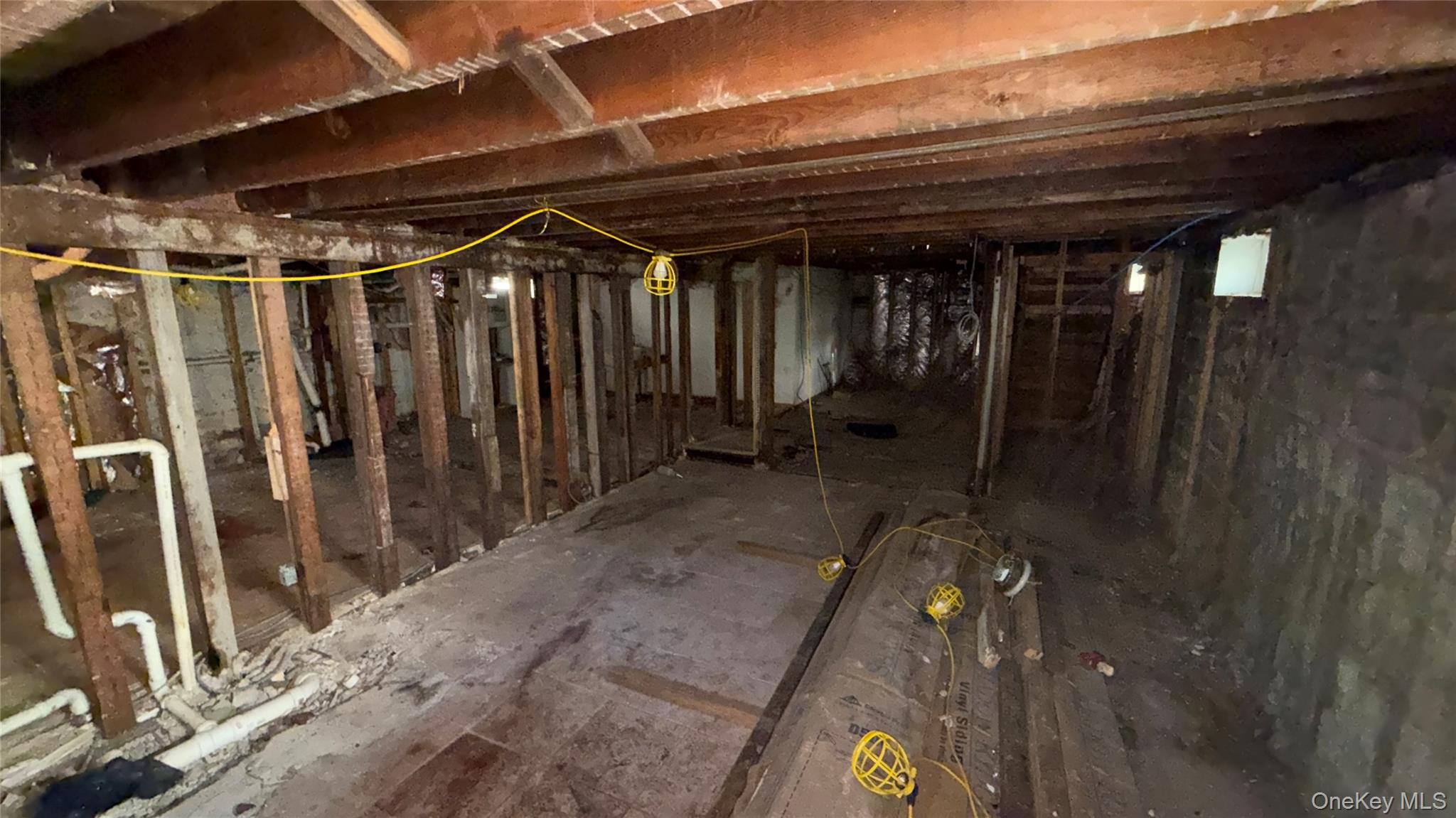 14027 247th Street, Rosedale, NY 11422