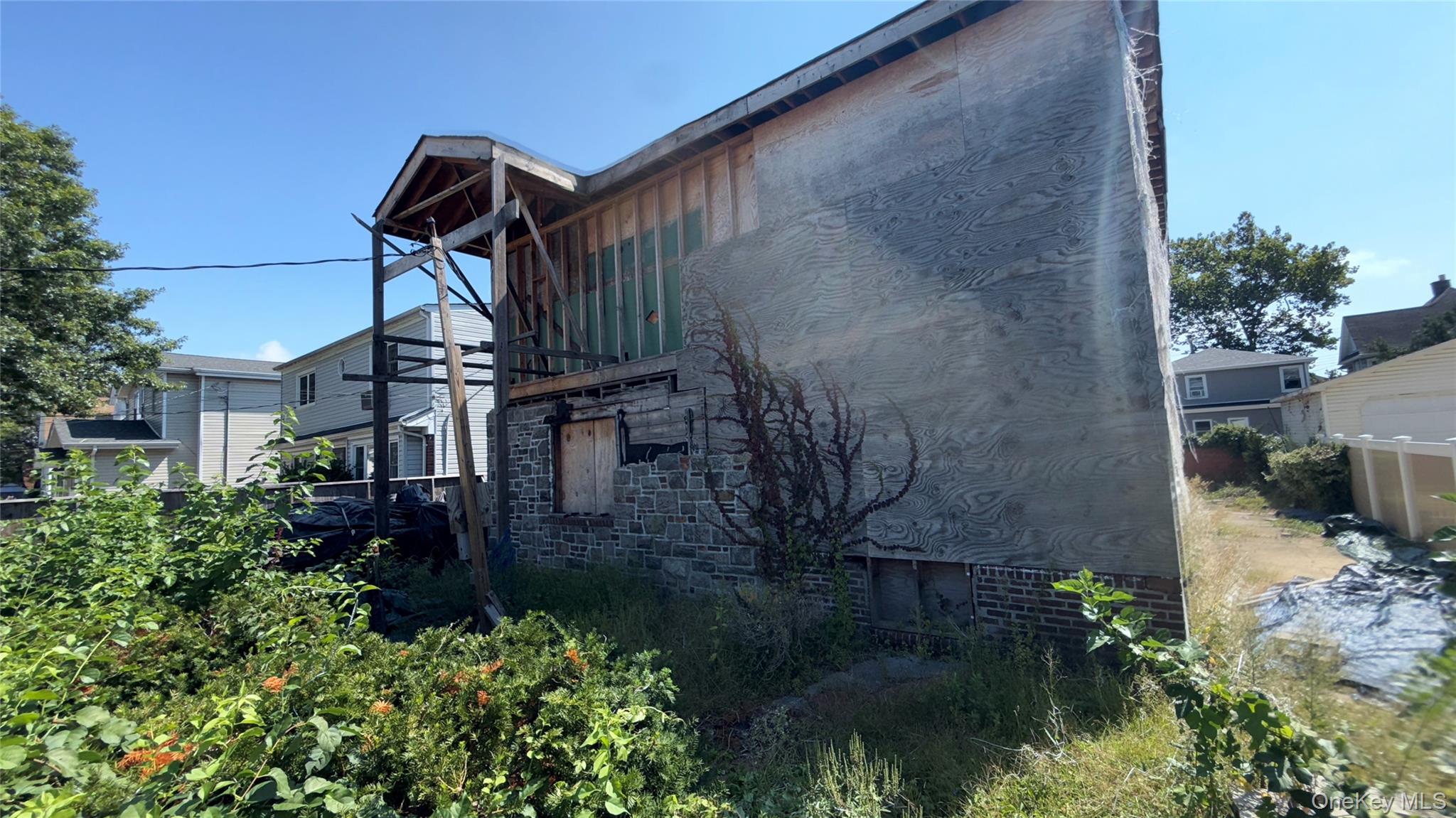 14027 247th Street, Rosedale, NY 11422