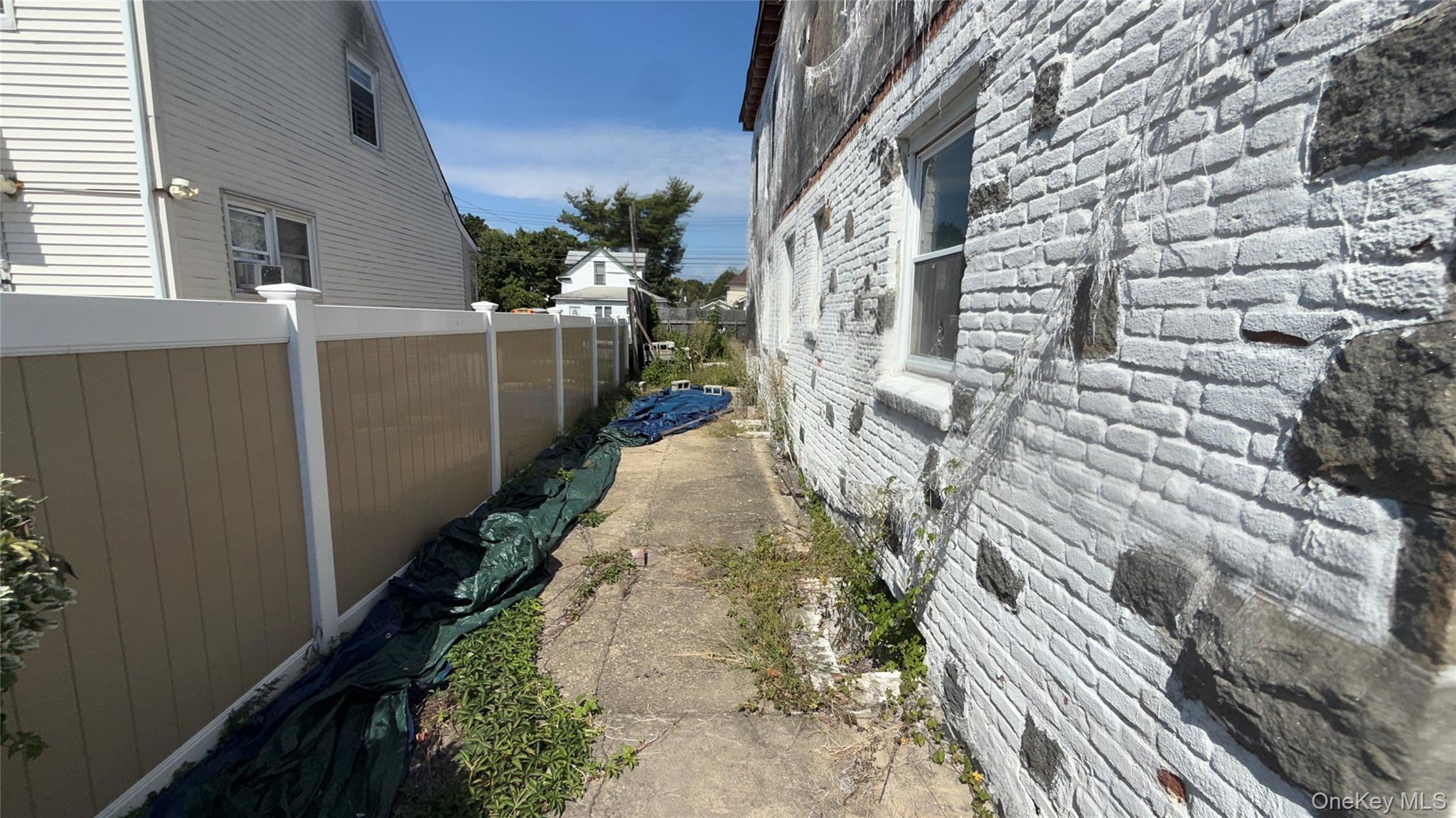 14027 247th Street, Rosedale, NY 11422