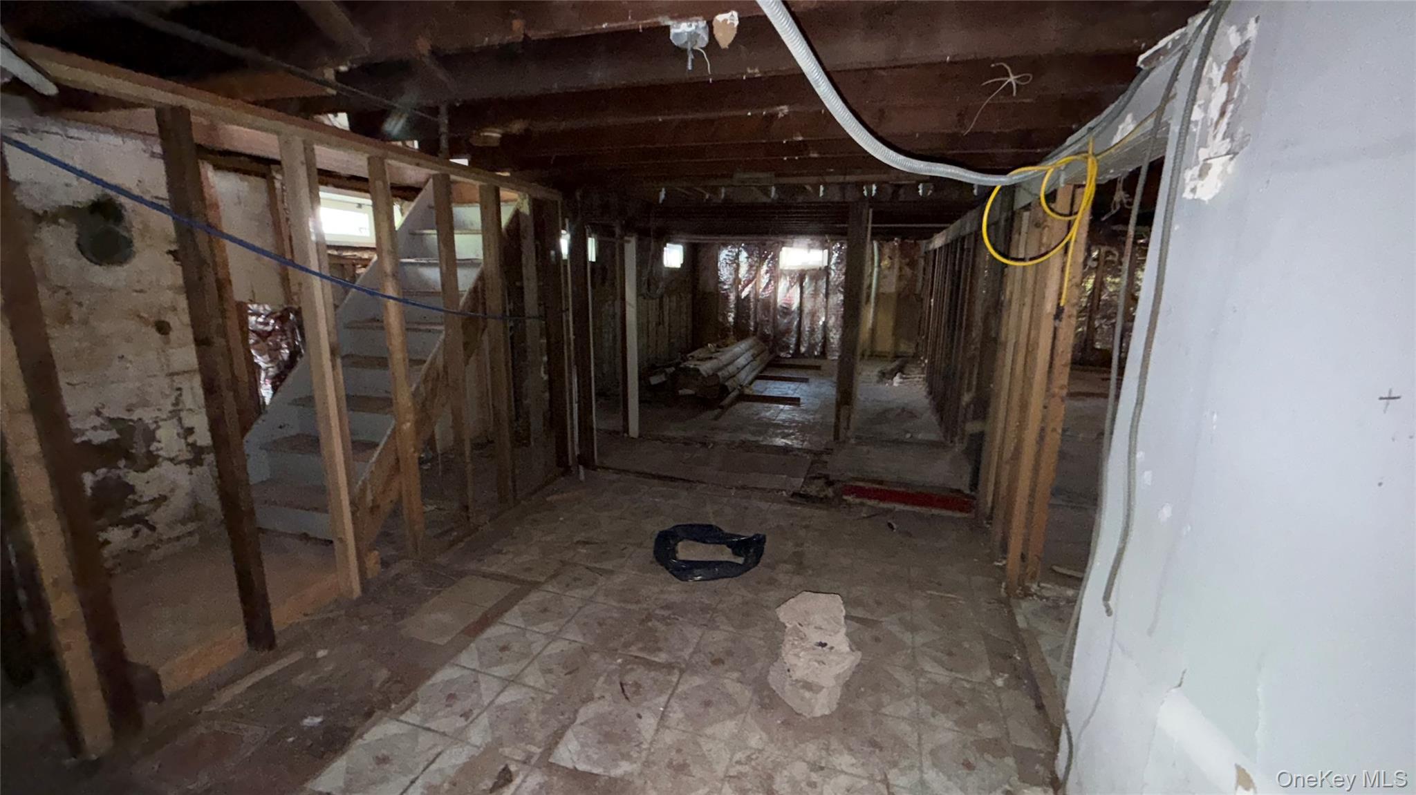 14027 247th Street, Rosedale, NY 11422