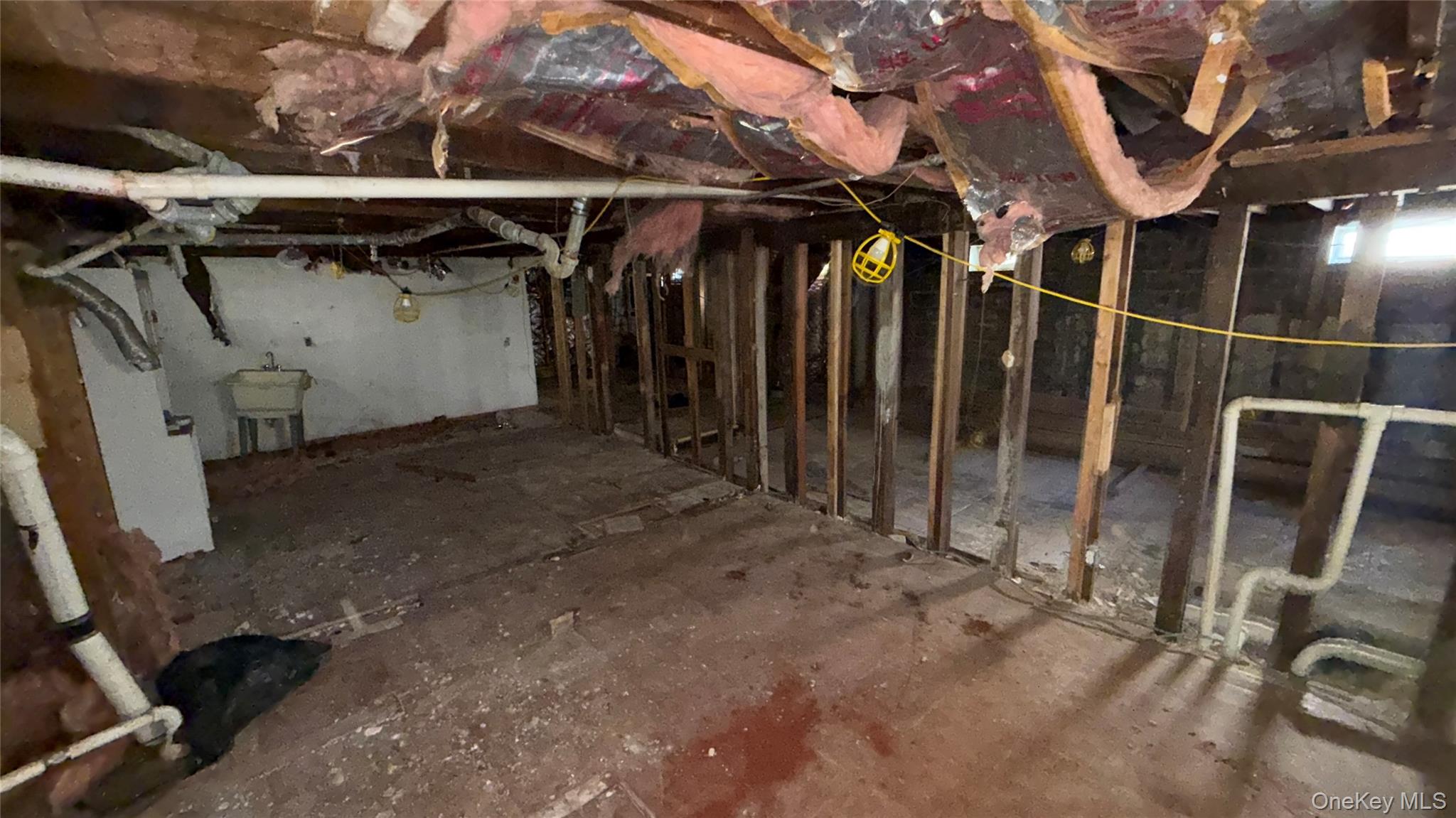 14027 247th Street, Rosedale, NY 11422