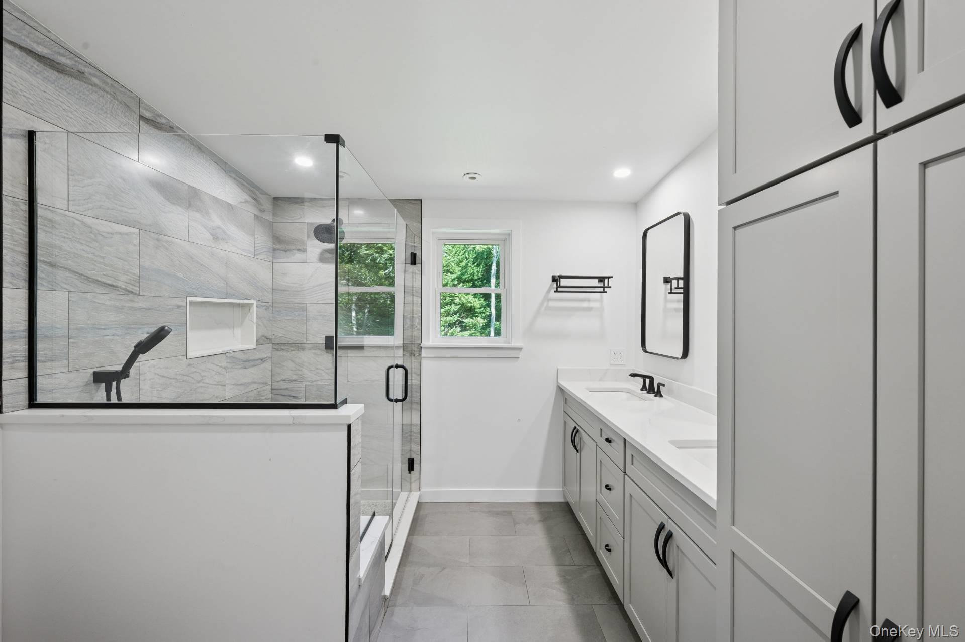 70 Straight Path, Southampton, NY 11968