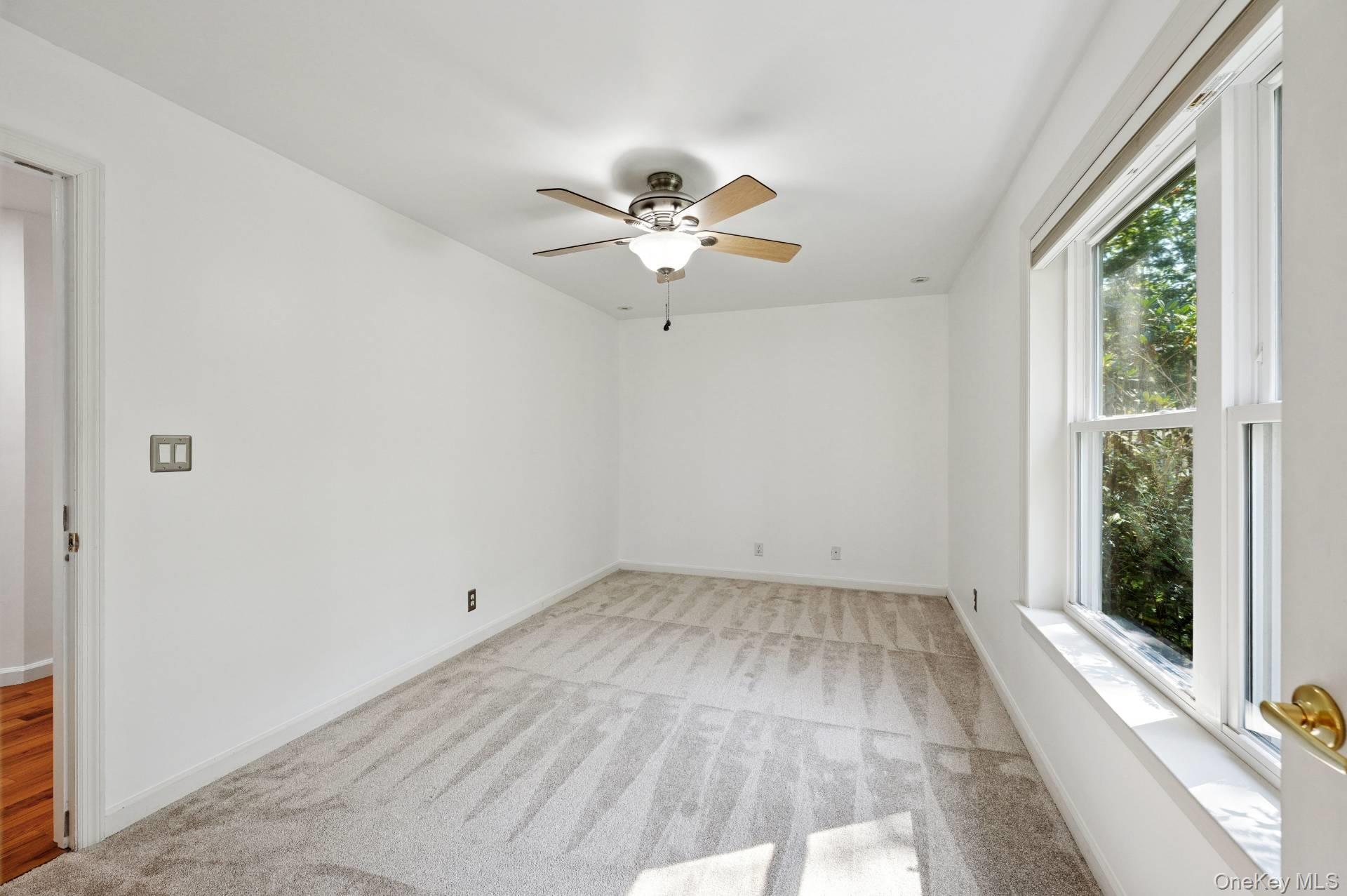 70 Straight Path, Southampton, NY 11968