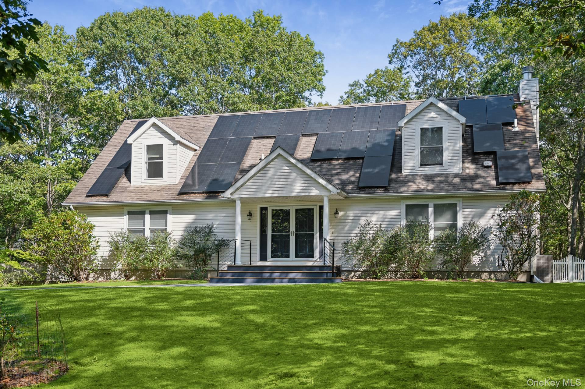 70 Straight Path, Southampton, NY 11968