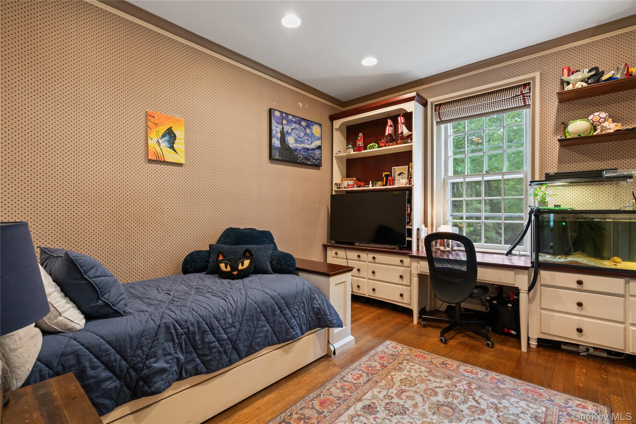 88 Wheatley Road, Old Westbury, NY 11568