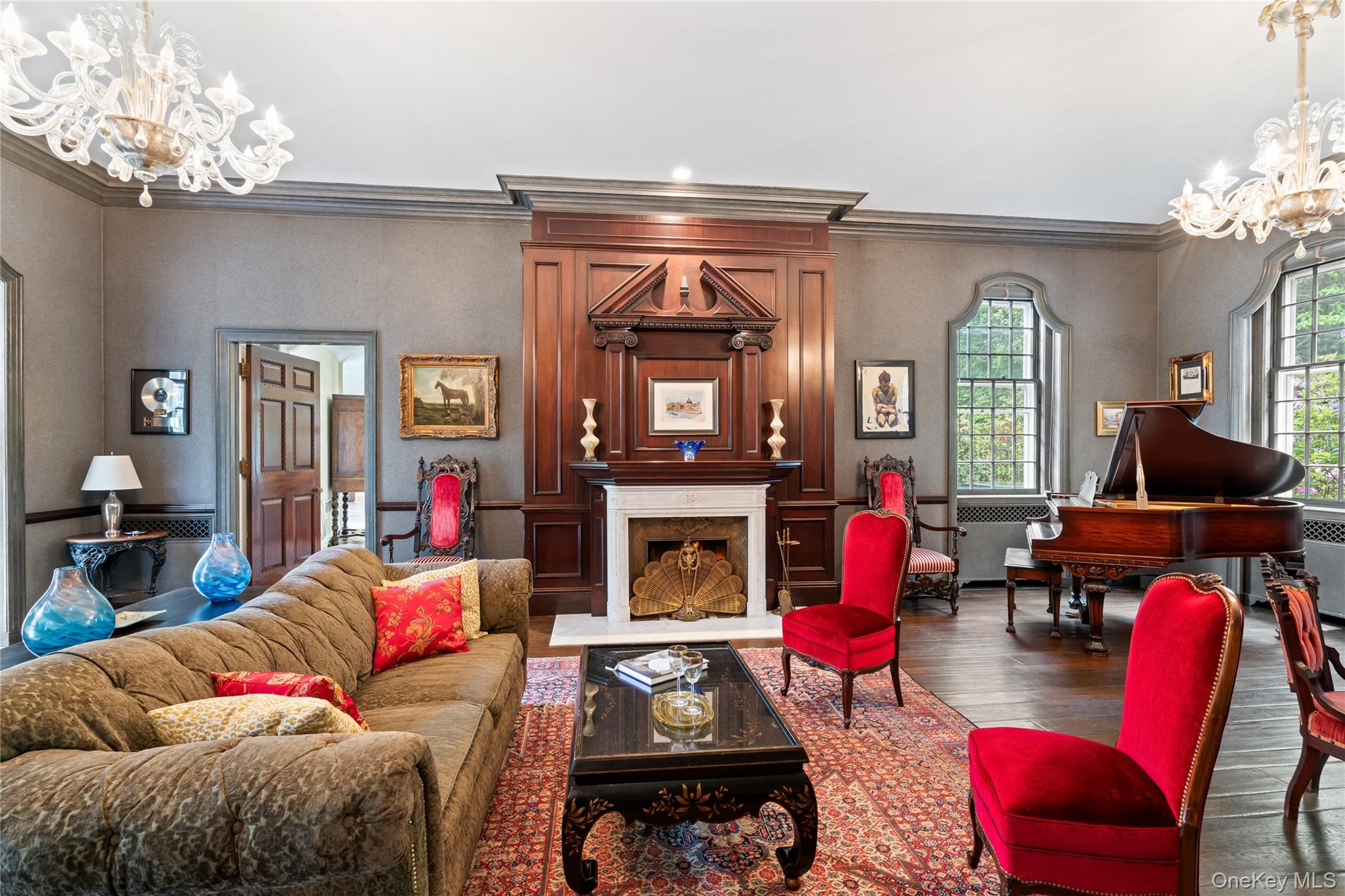 88 Wheatley Road, Old Westbury, NY 11568