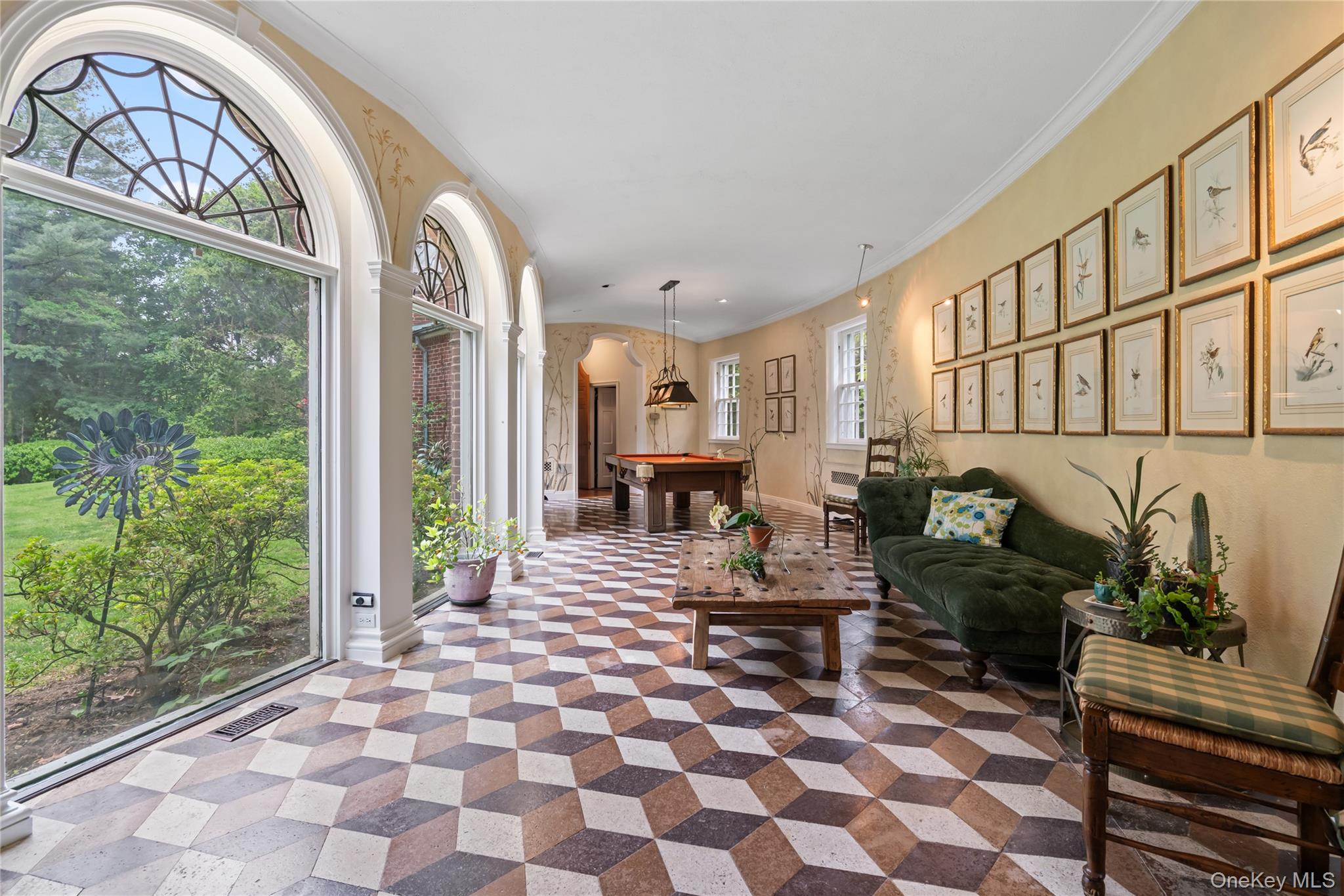 88 Wheatley Road, Old Westbury, NY 11568