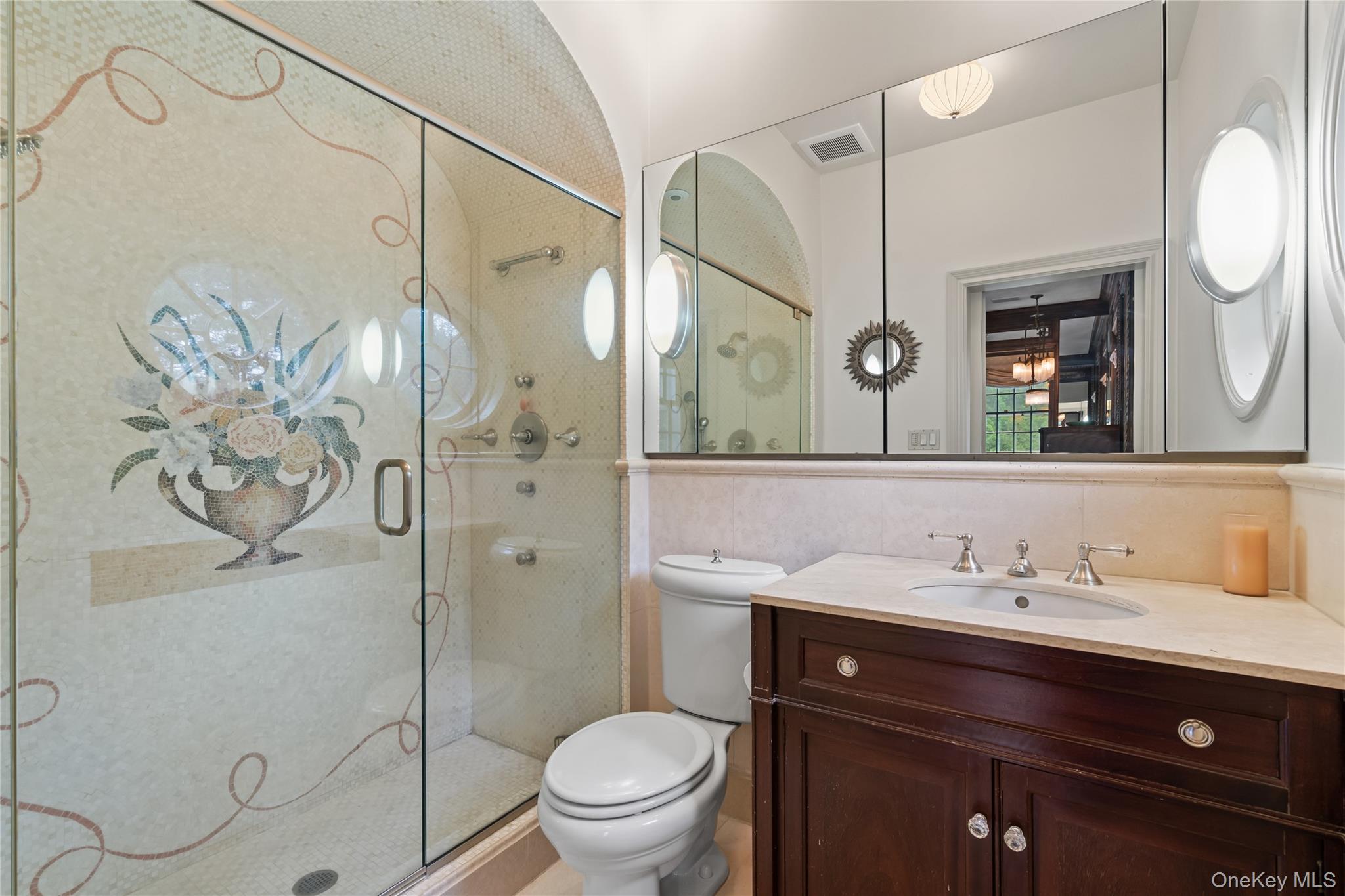 88 Wheatley Road, Old Westbury, NY 11568