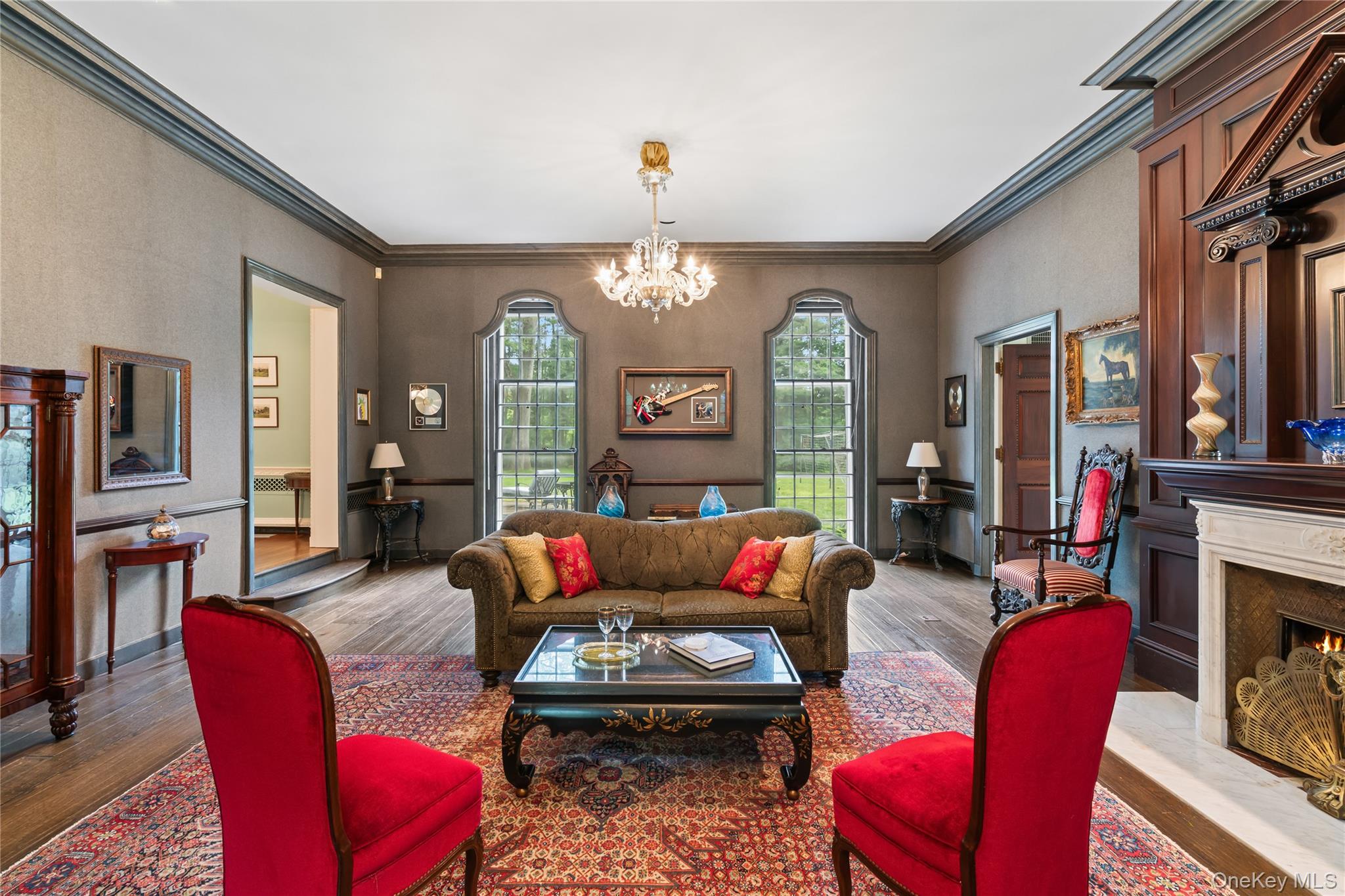 88 Wheatley Road, Old Westbury, NY 11568