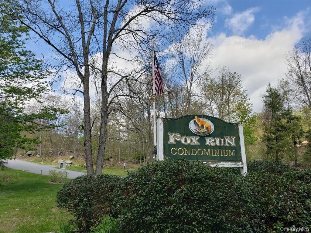 417 Fox Run Lane, Carmel, NY 10512