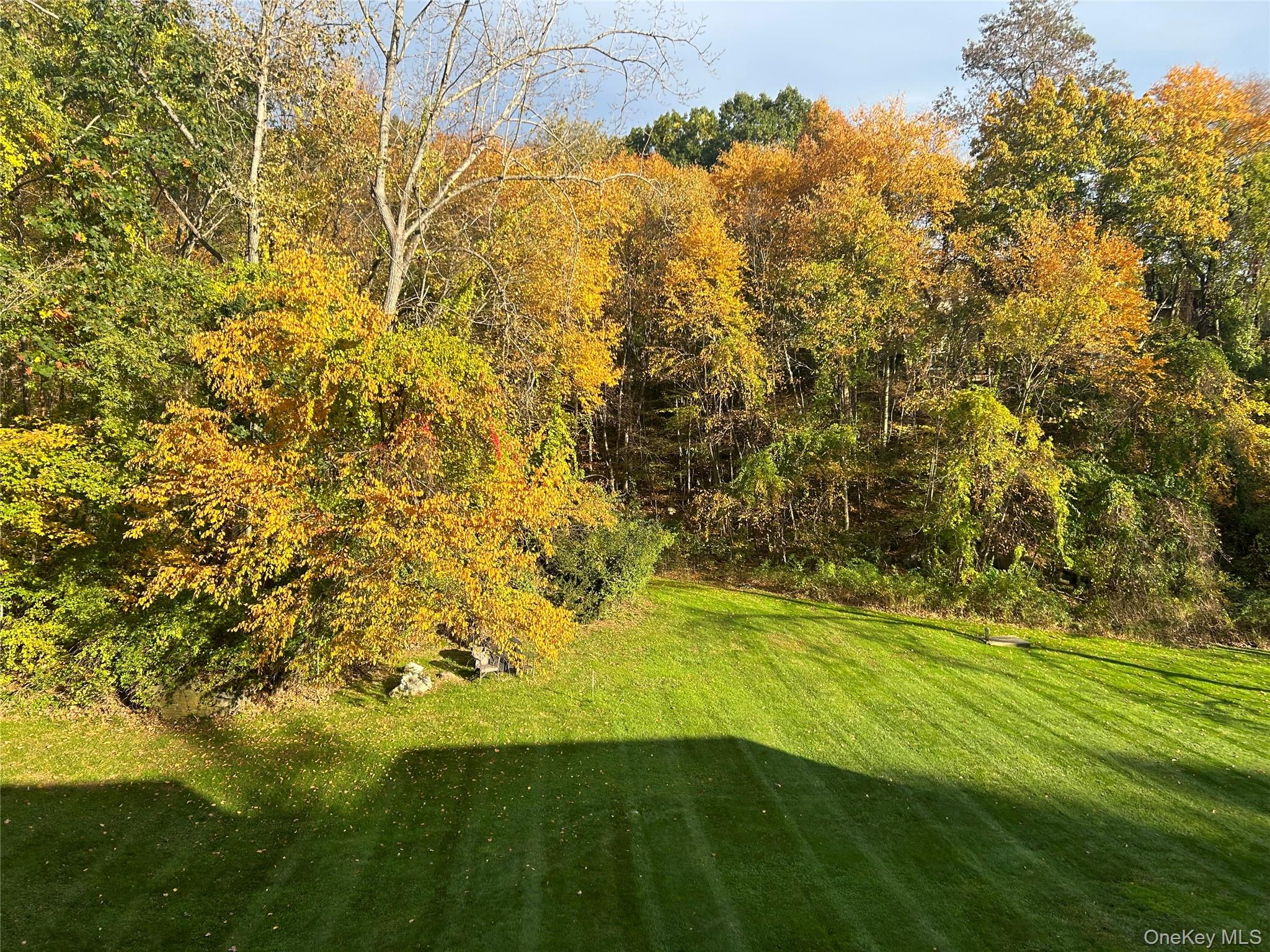 417 Fox Run Lane, Carmel, NY 10512