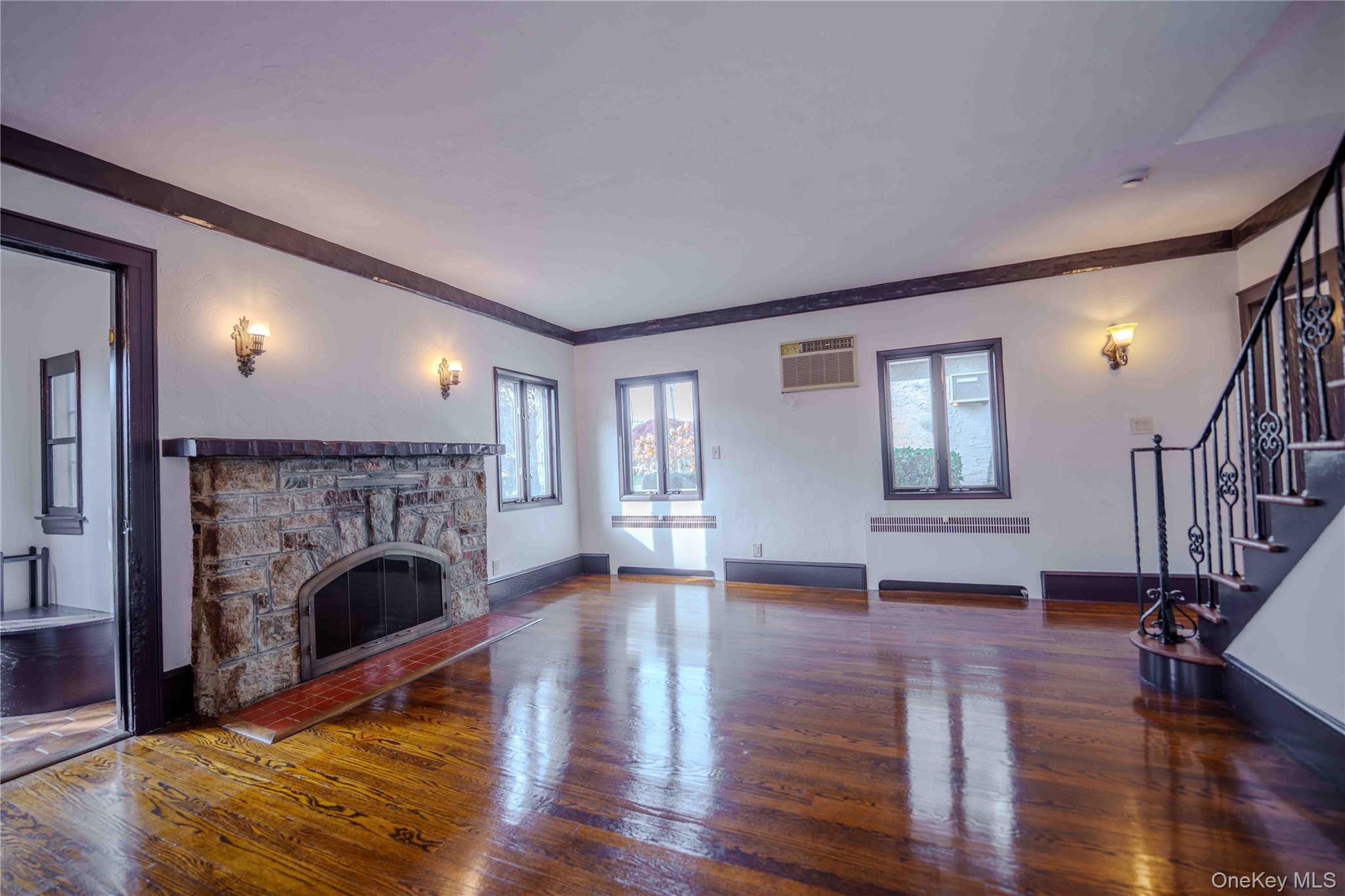 99 Durland Road, Lynbrook, NY 11563