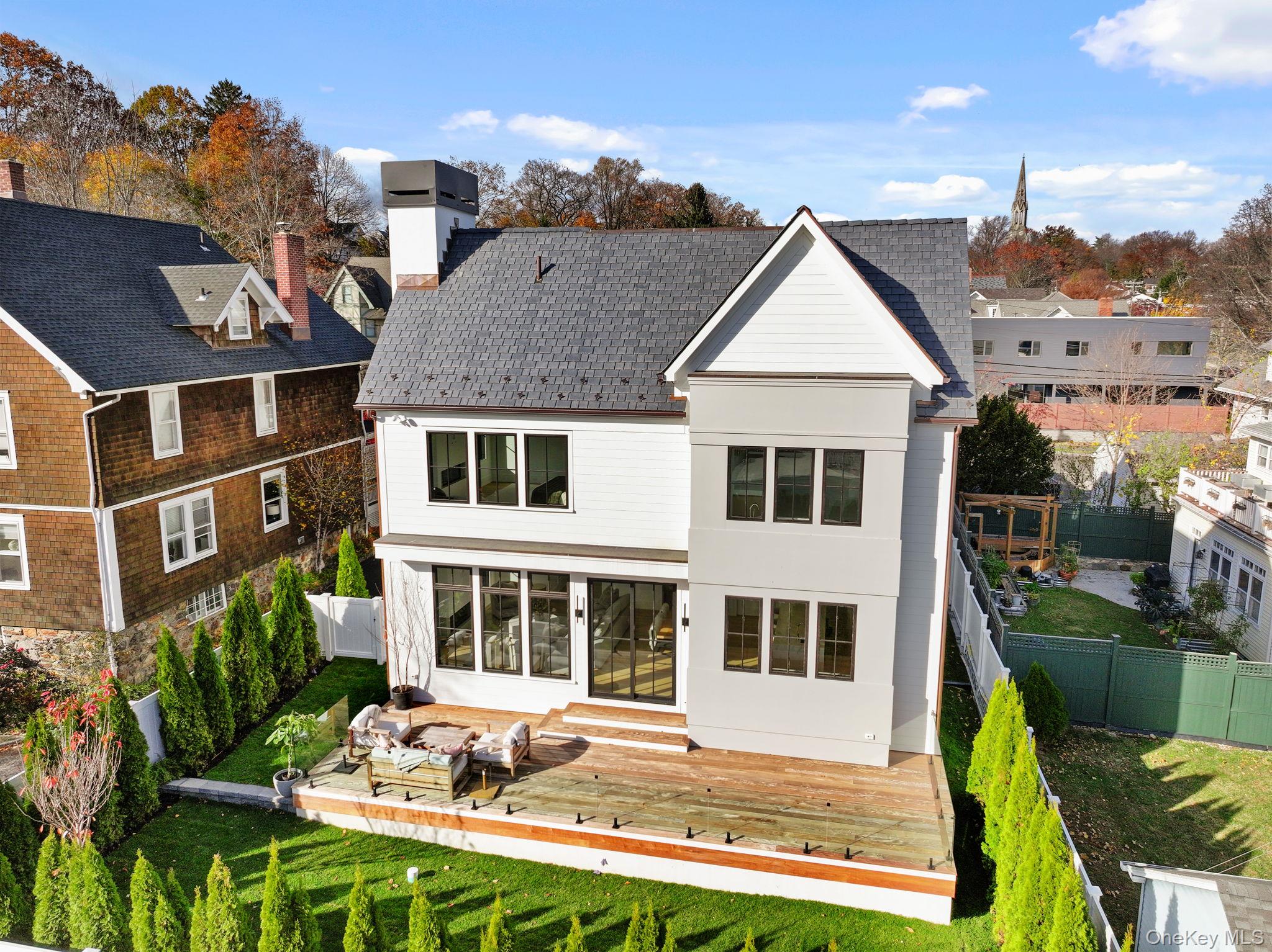 48 Lexington Avenue, Greenwich, CT 06830