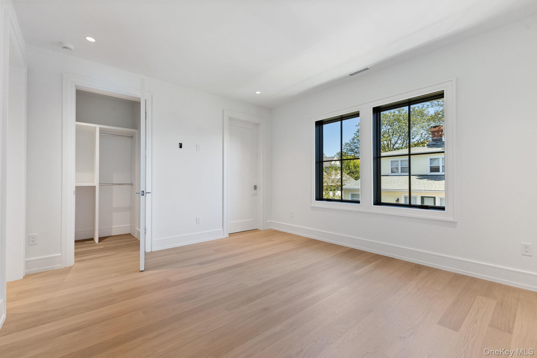 48 Lexington Avenue, Greenwich, CT 06830