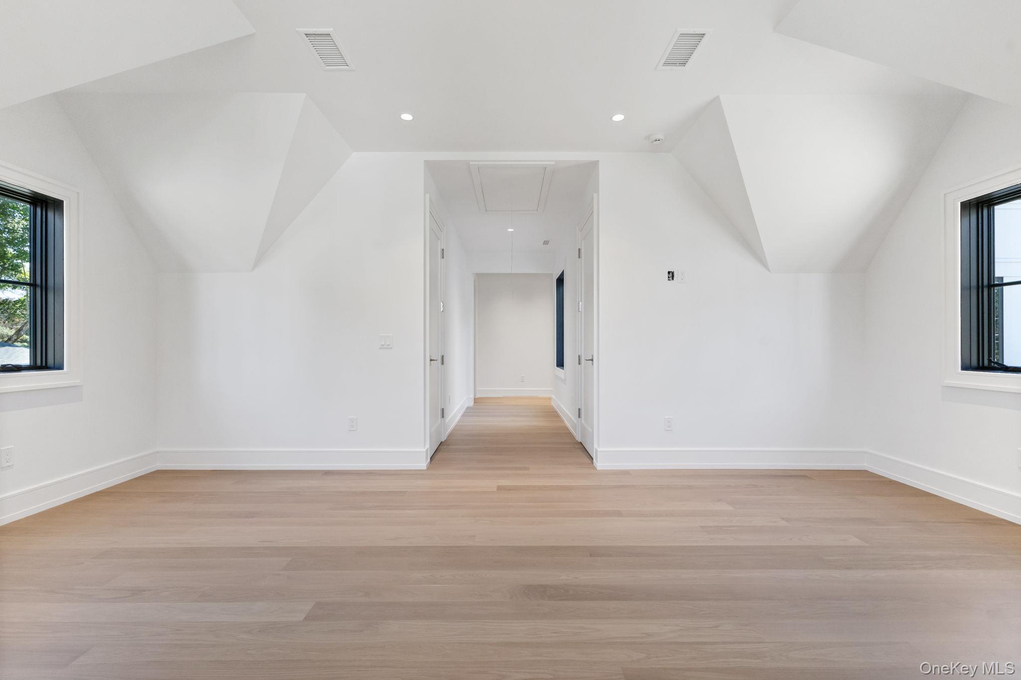 48 Lexington Avenue, Greenwich, CT 06830