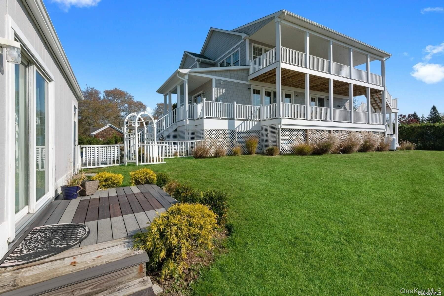 77 Library Avenue, Westhampton Beach, NY 11978