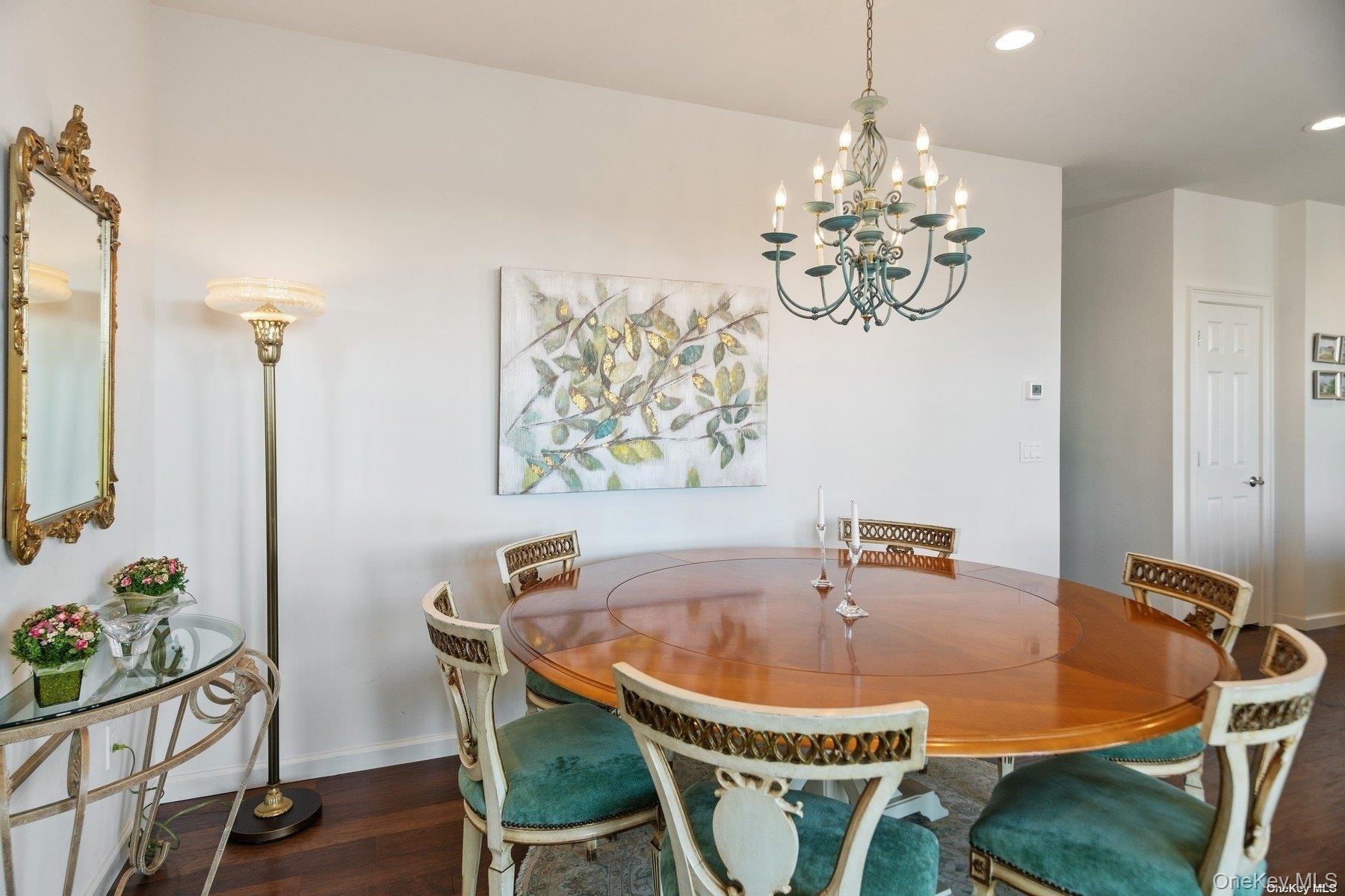 77 Library Avenue, Westhampton Beach, NY 11978