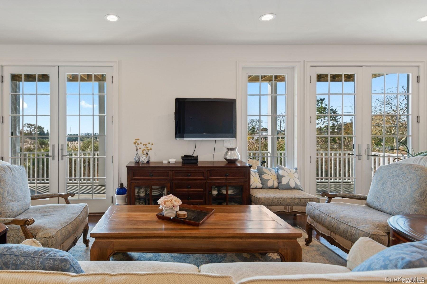 77 Library Avenue, Westhampton Beach, NY 11978