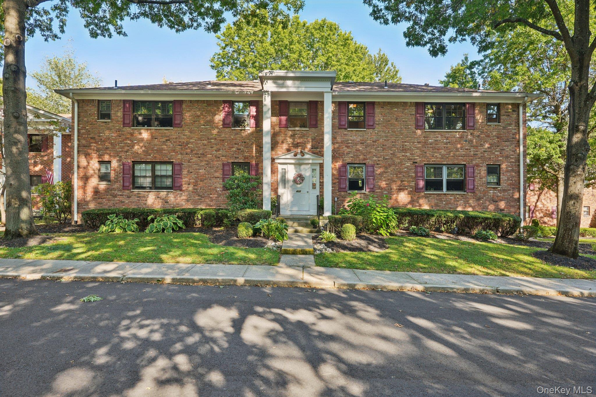 432 Somerset Drive # M, Pearl River, NY 10965