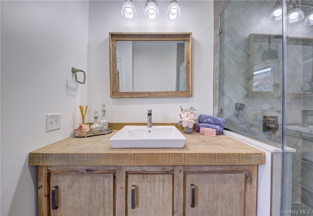 226 Main Street # 301, Beacon, NY 12508