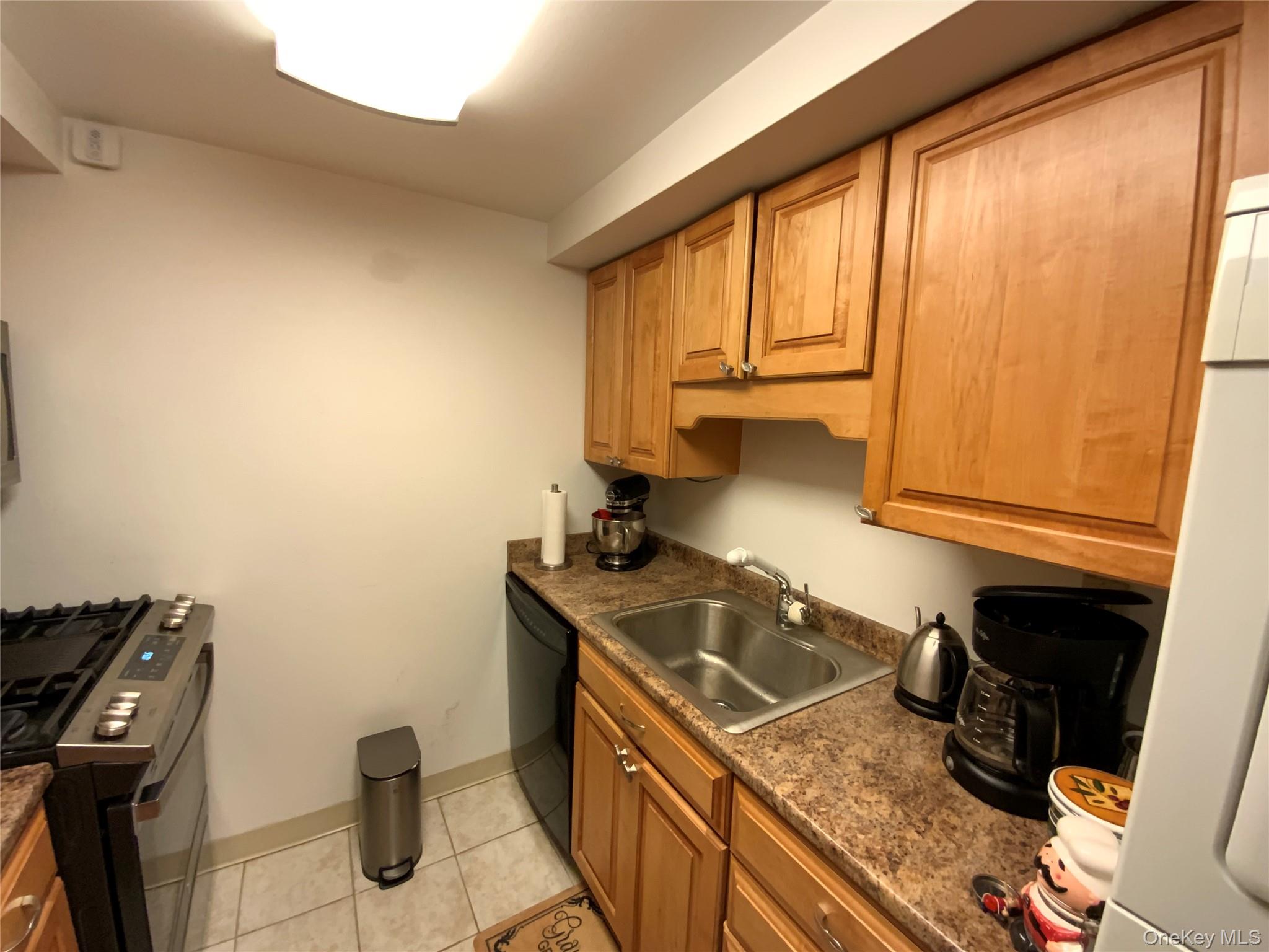 26910 Grand Central Parkway # 10J, Floral Park, NY 11005