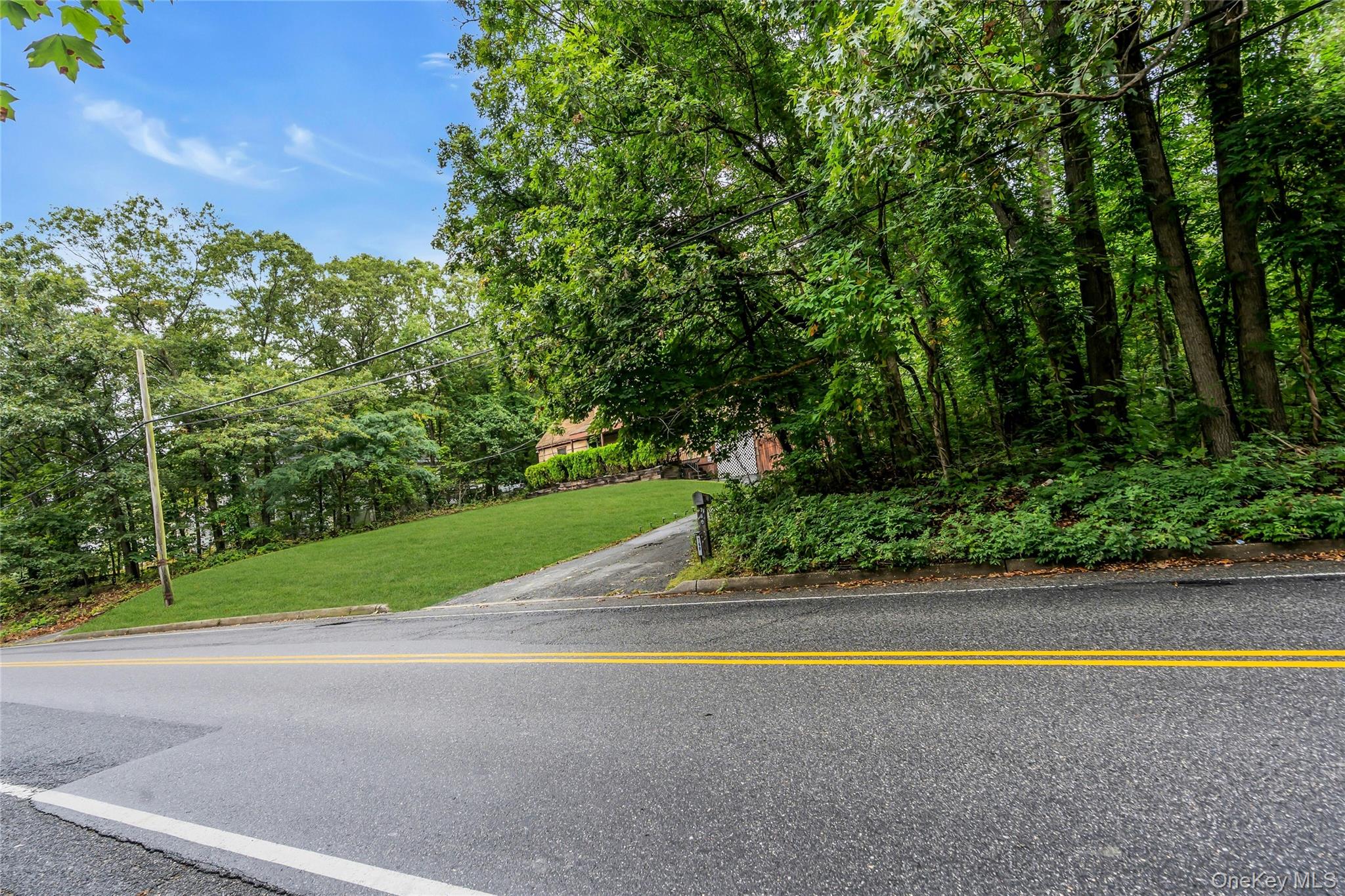 769 Meadow Road, Smithtown, NY 11787