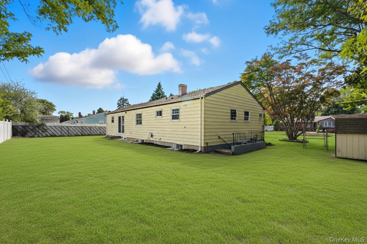 87 Bellwood Avenue, South Setauket, NY 11720