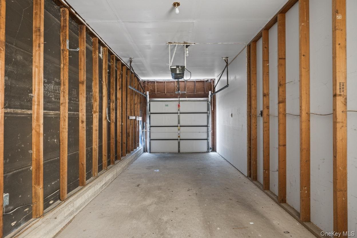 87 Bellwood Avenue, South Setauket, NY 11720