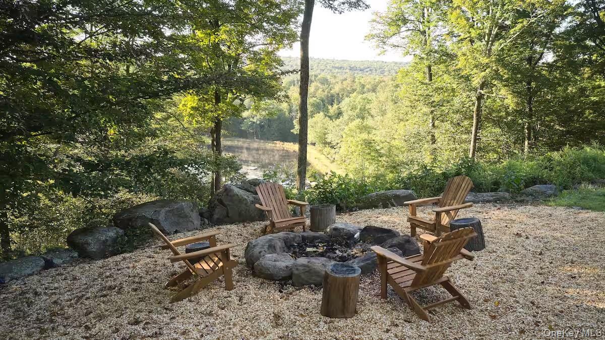 689 Church Road, Mountain Dale, NY 12763