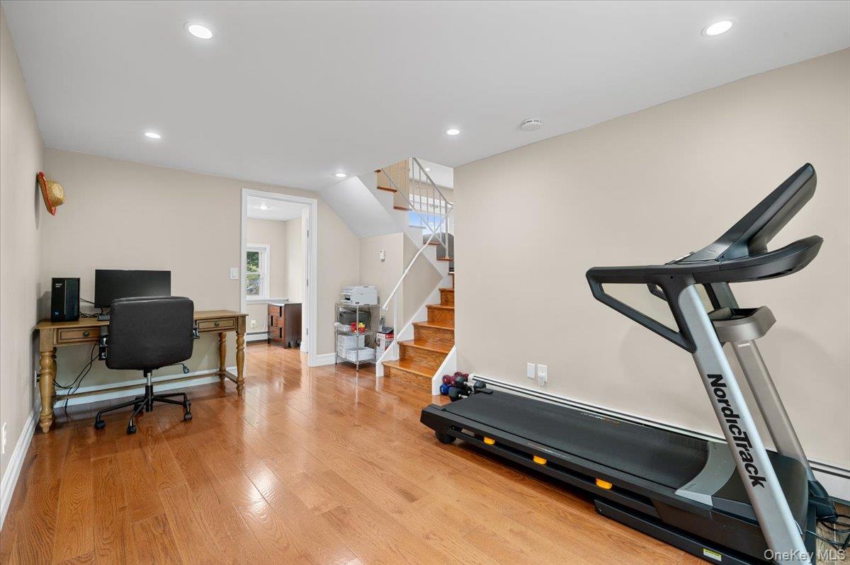 21 Mellow Lane, Jericho, NY 11753