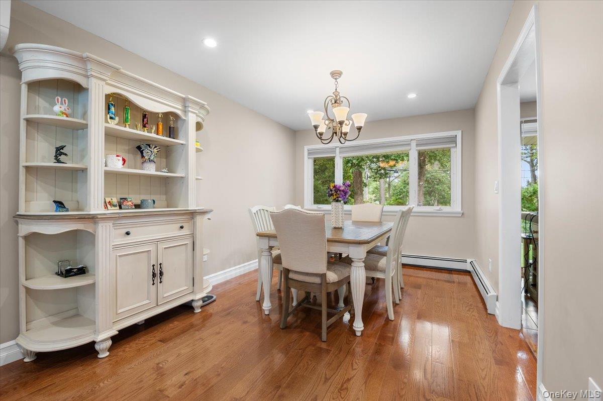 21 Mellow Lane, Jericho, NY 11753