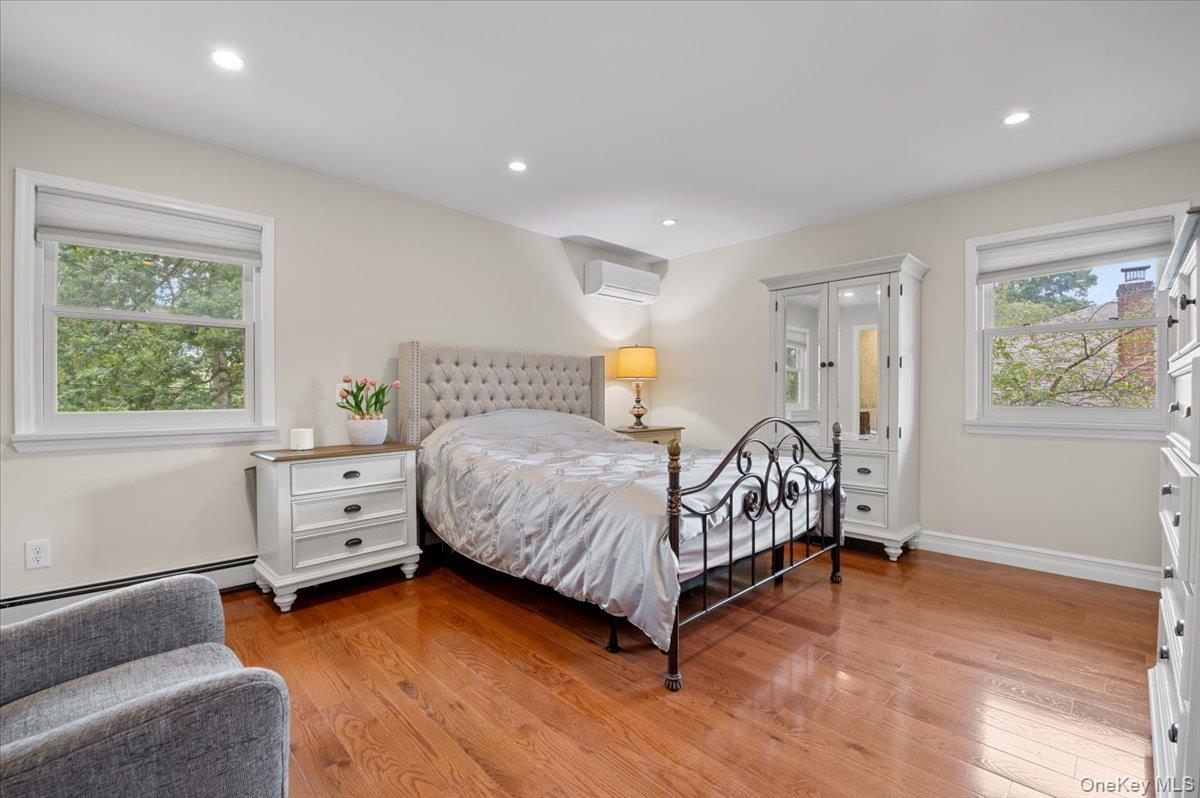 21 Mellow Lane, Jericho, NY 11753