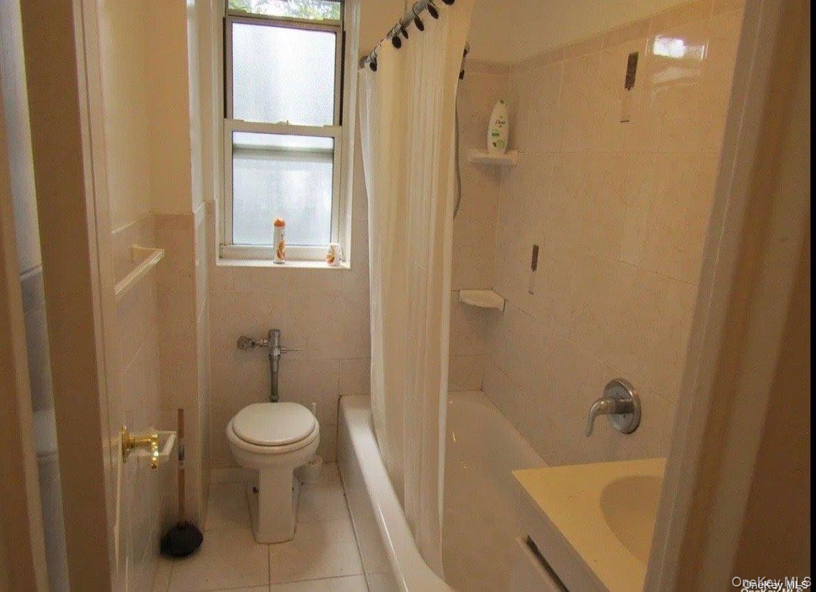 141-17 79th Avenue # 2, Kew Garden Hills, NY 11367