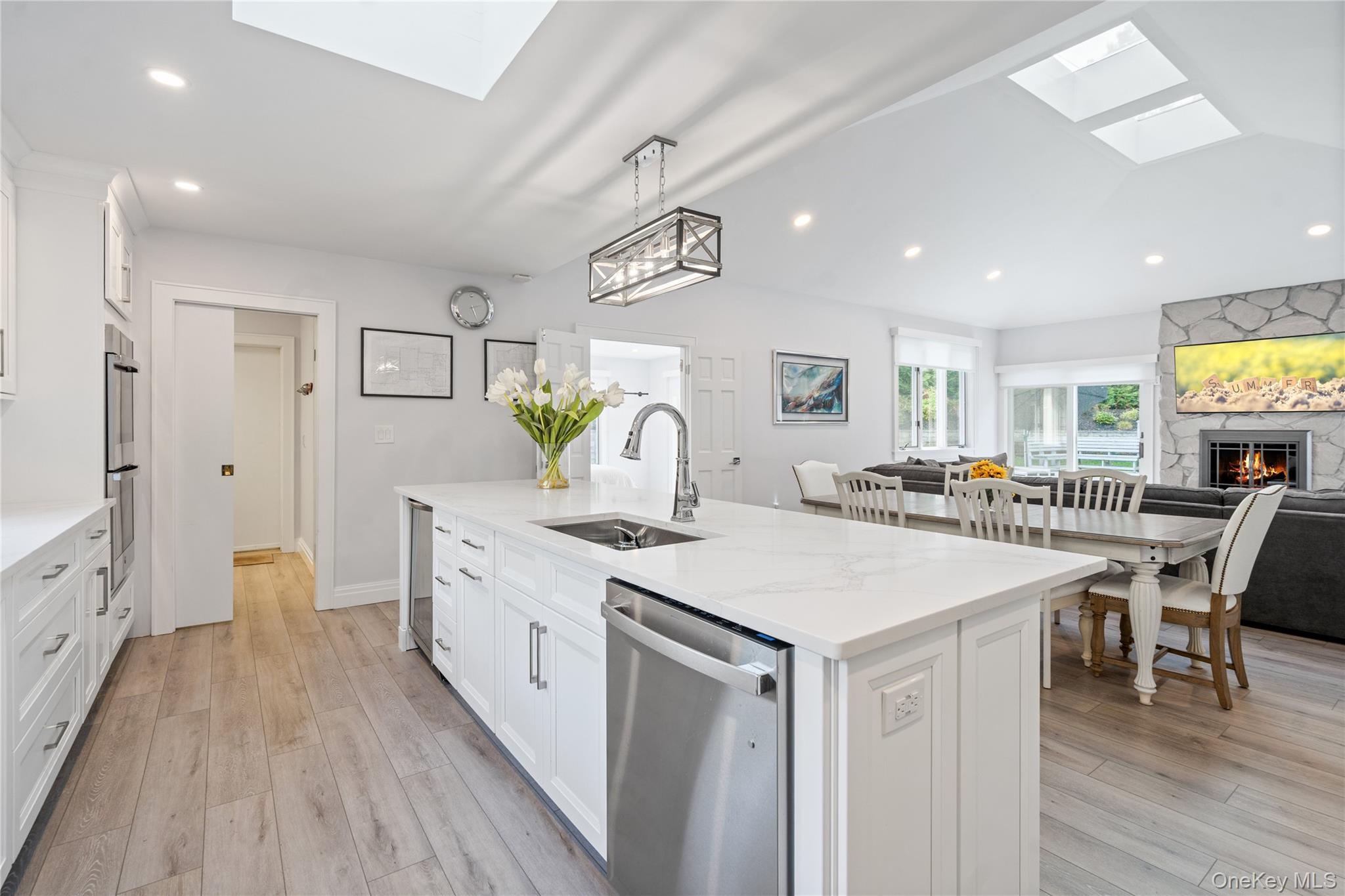 9 Debbie Trail, Hampton Bays, NY 11946