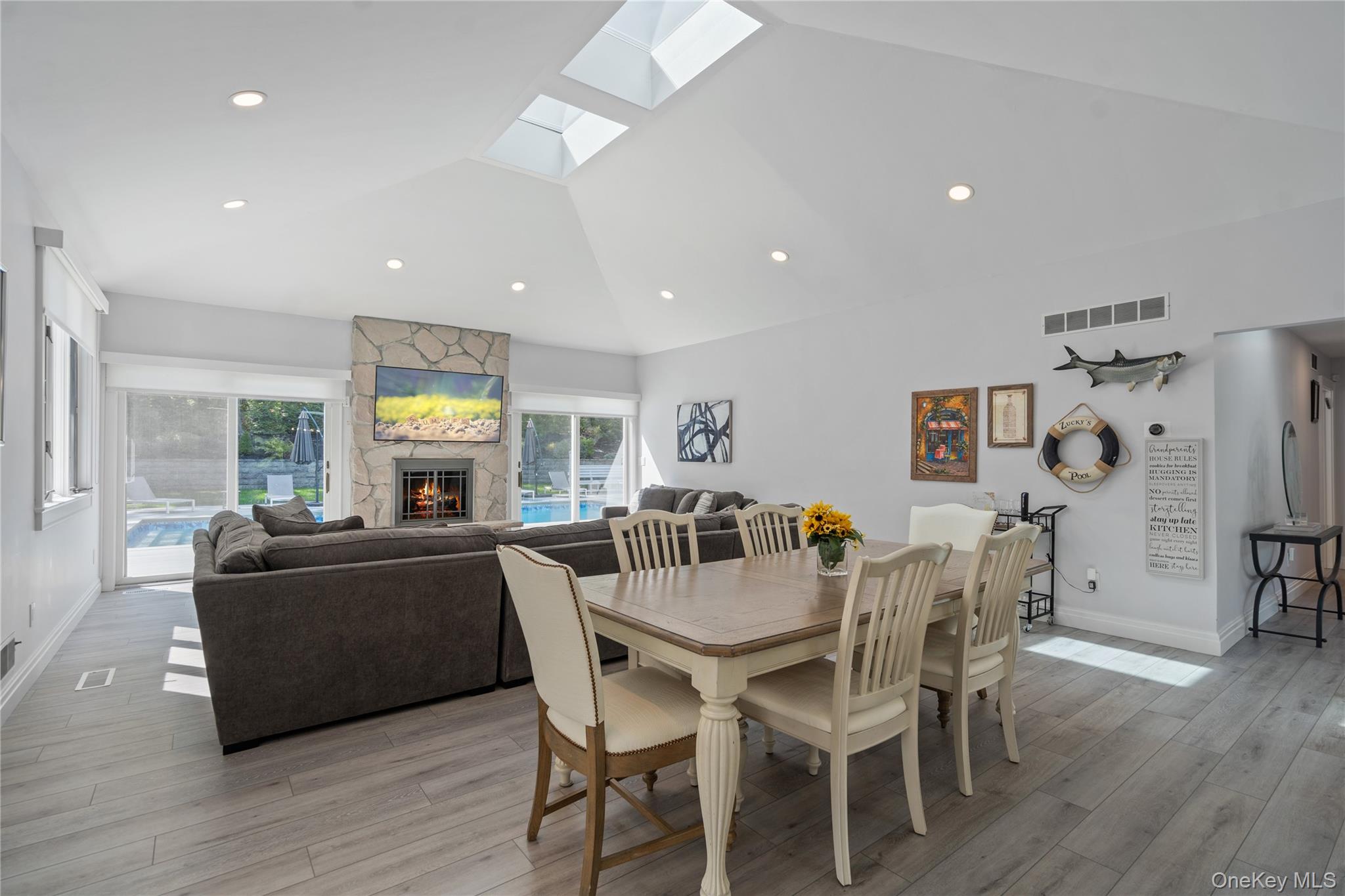 9 Debbie Trail, Hampton Bays, NY 11946