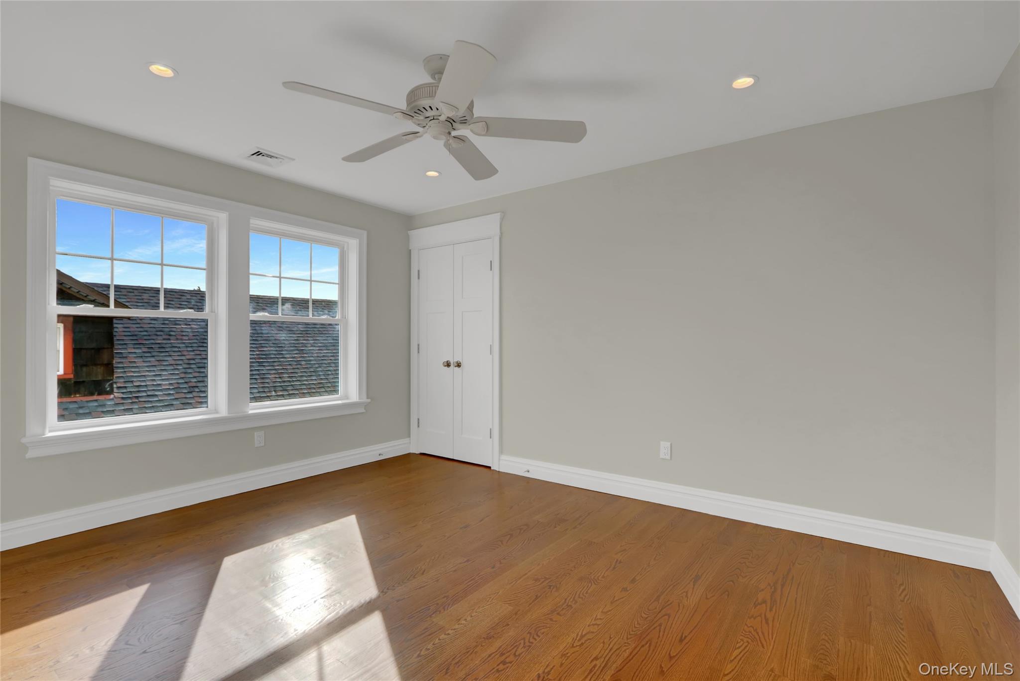 538 W Walnut Street, Long Beach, NY 11561