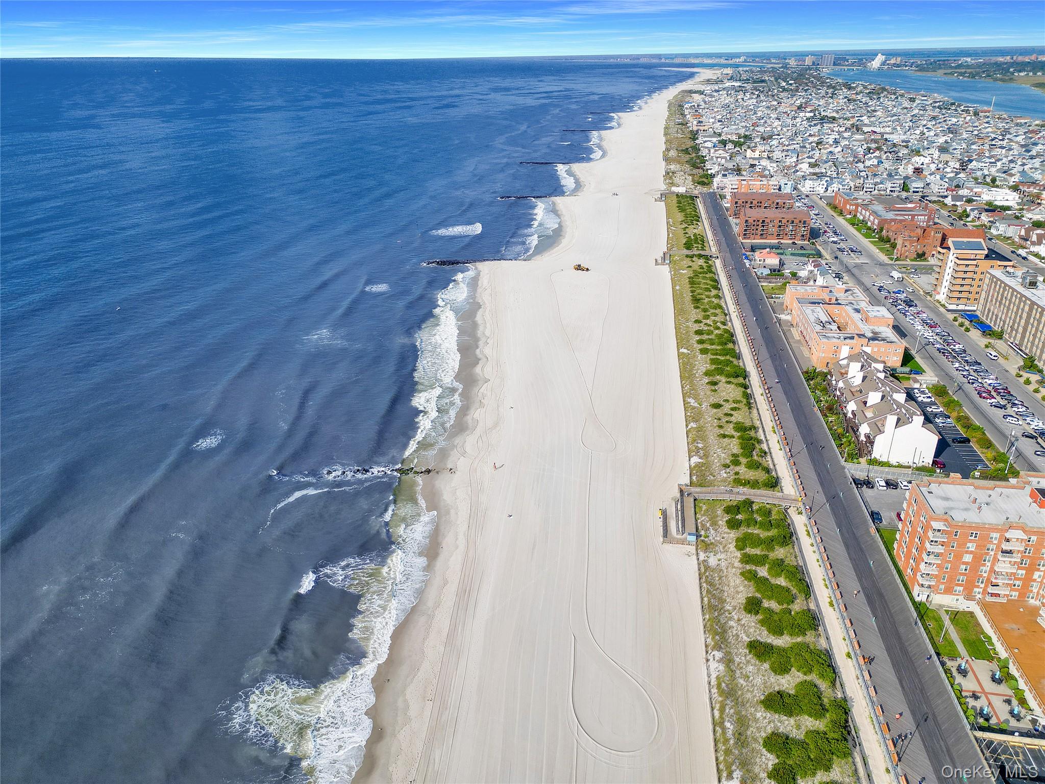 538 W Walnut Street, Long Beach, NY 11561