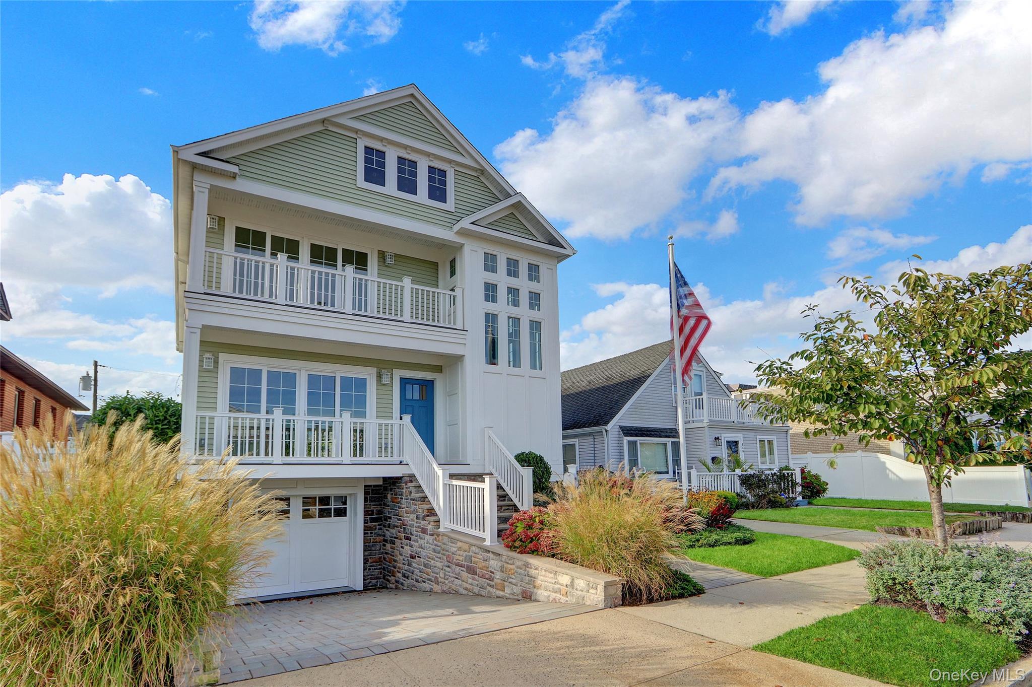 538 W Walnut Street, Long Beach, NY 11561