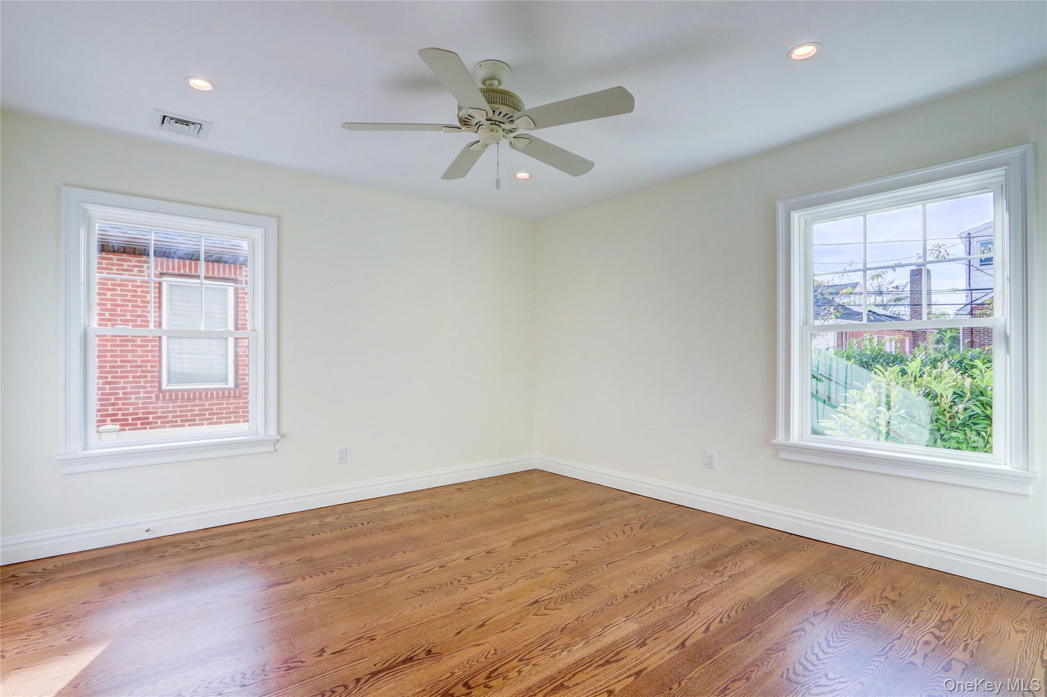 538 W Walnut Street, Long Beach, NY 11561